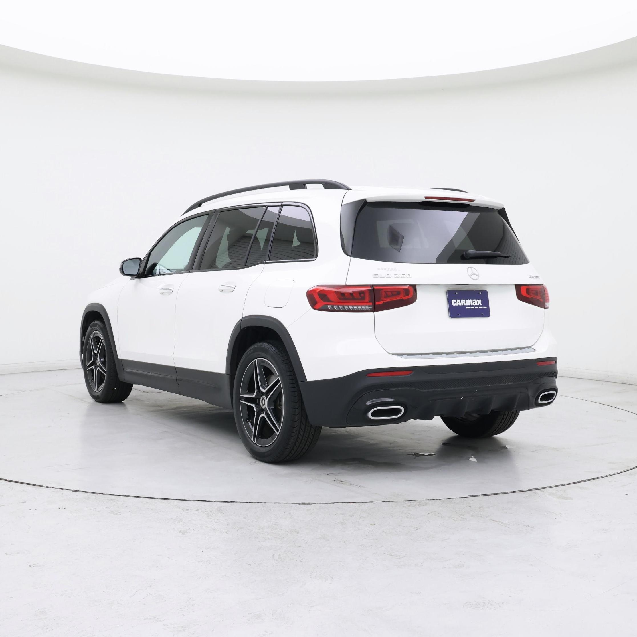 Thumbnail: 2022 Mercedes-Benz GLB - 2