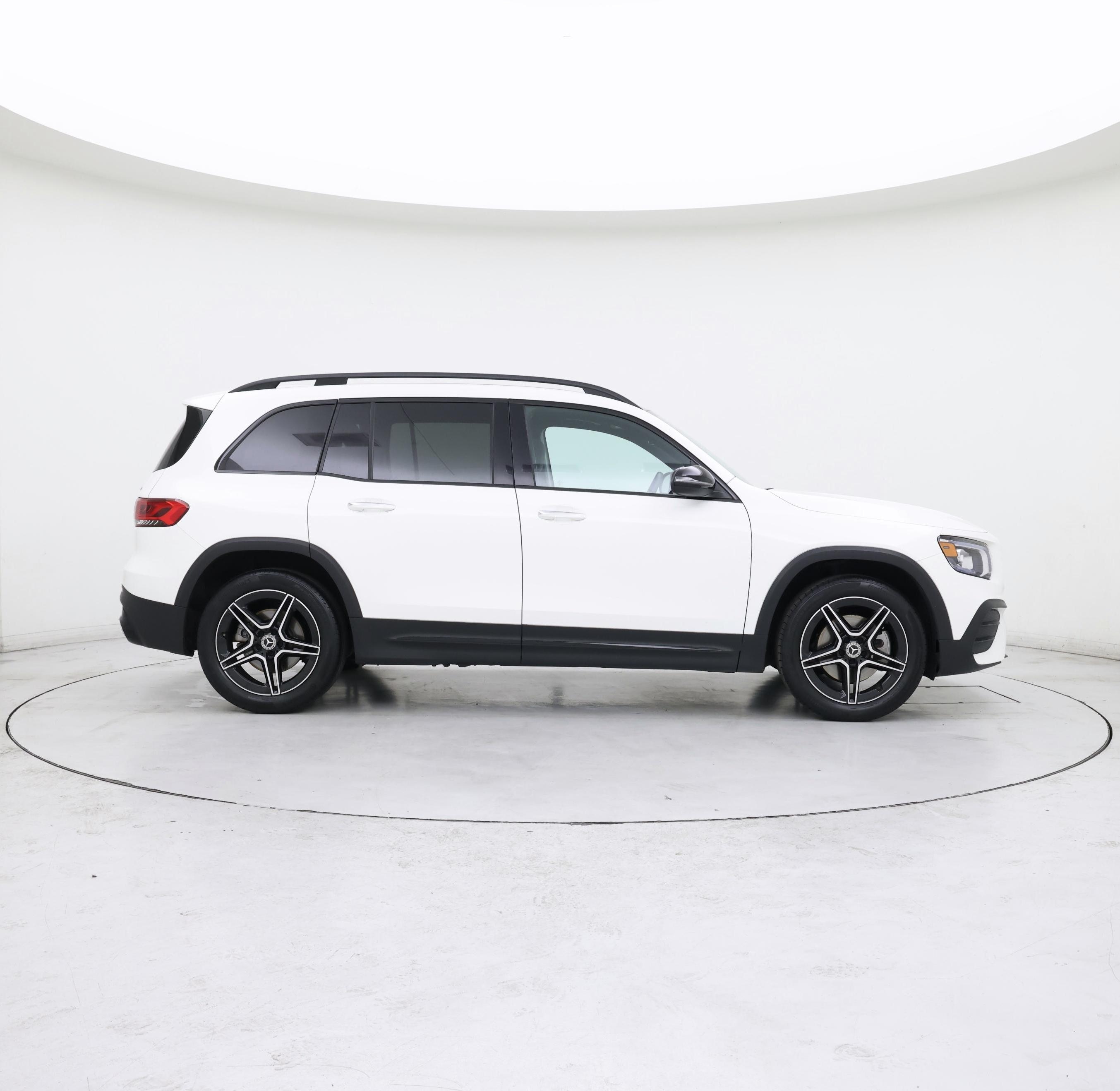 Thumbnail: 2022 Mercedes-Benz GLB - 7