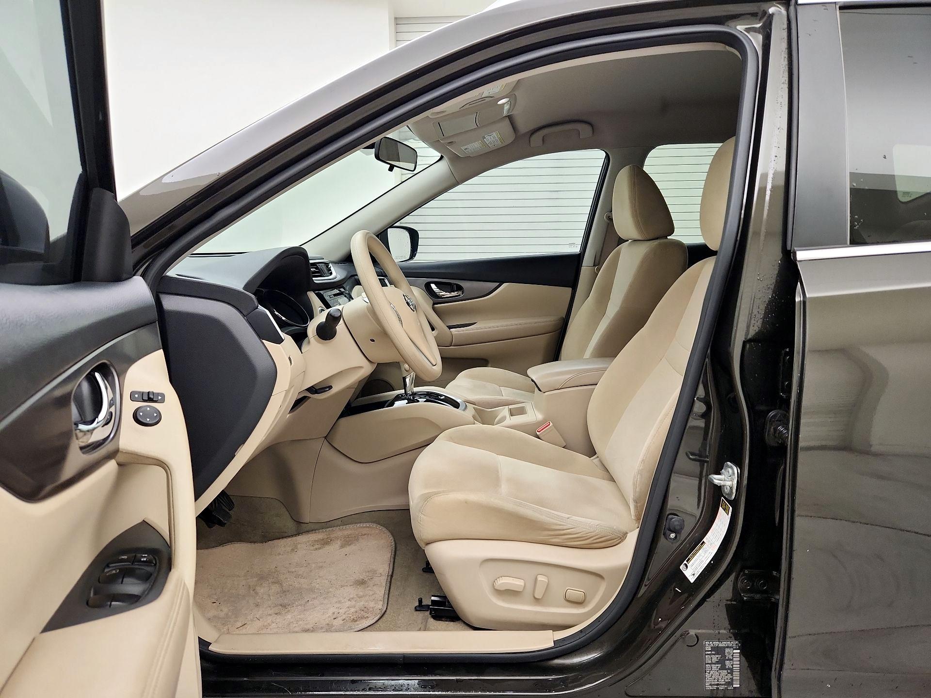 Thumbnail: 2015 Nissan Rogue - 11
