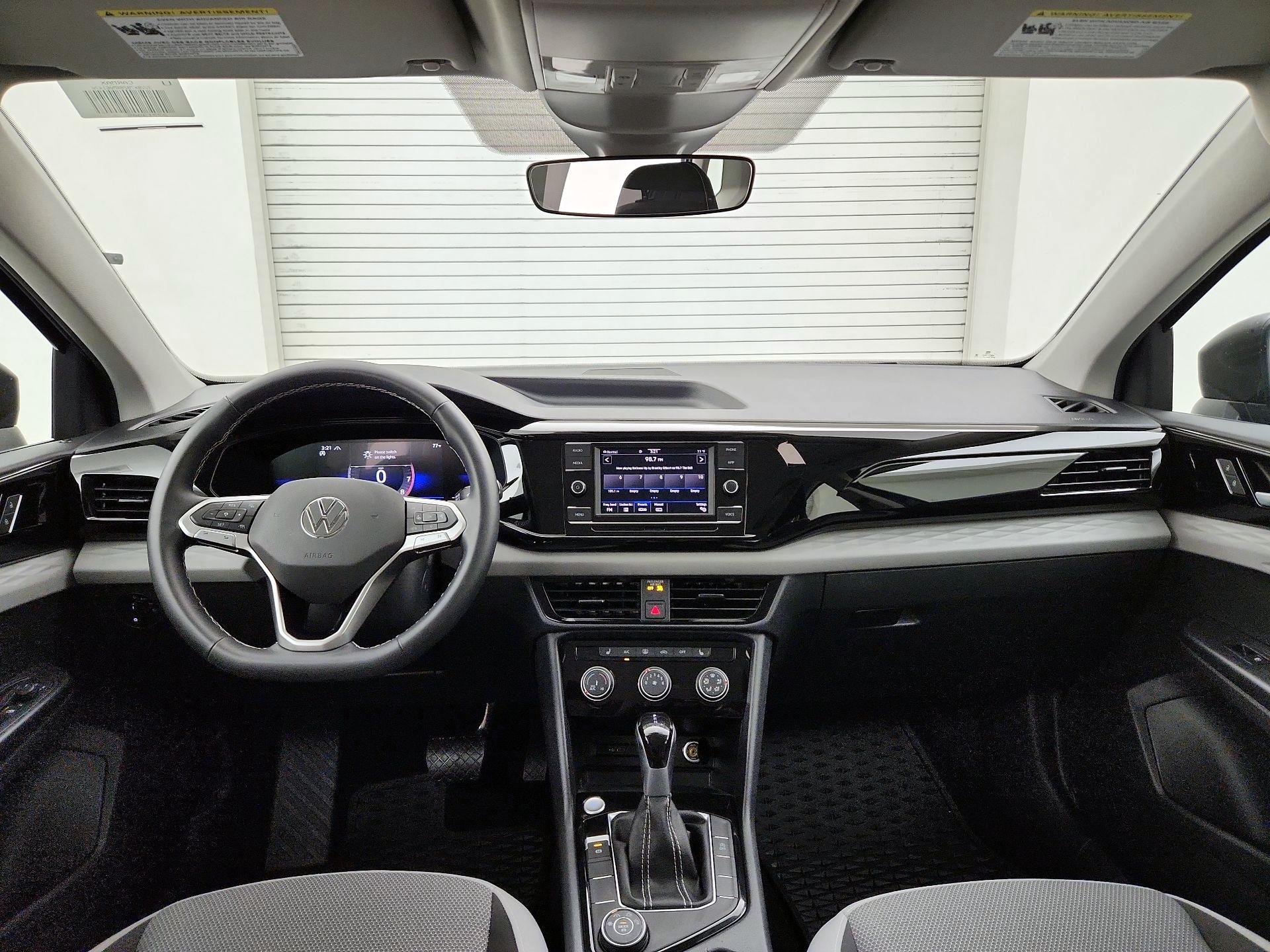 Thumbnail: 2024 Volkswagen Taos - 9