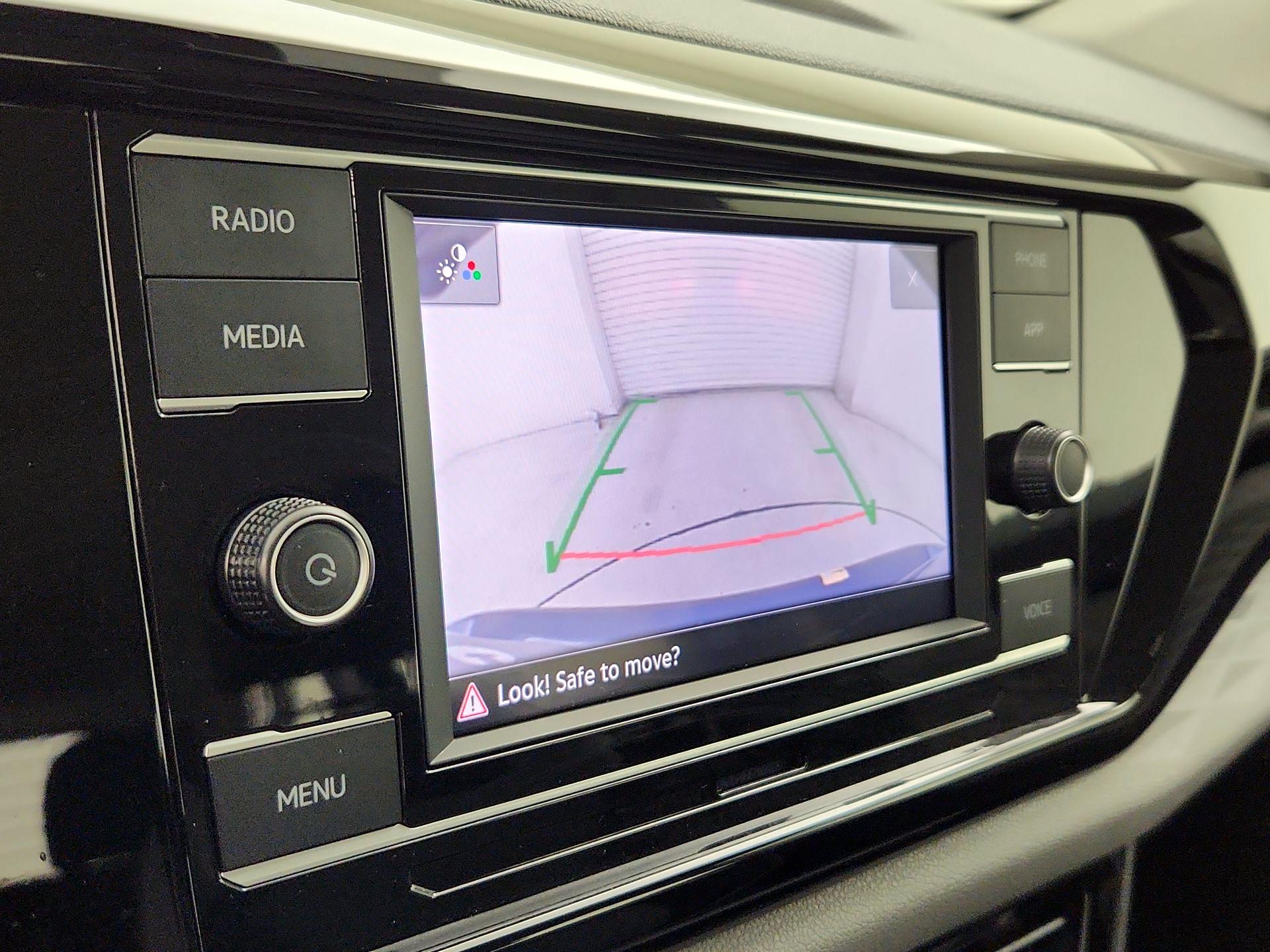 Thumbnail: 2024 Volkswagen Taos - 14