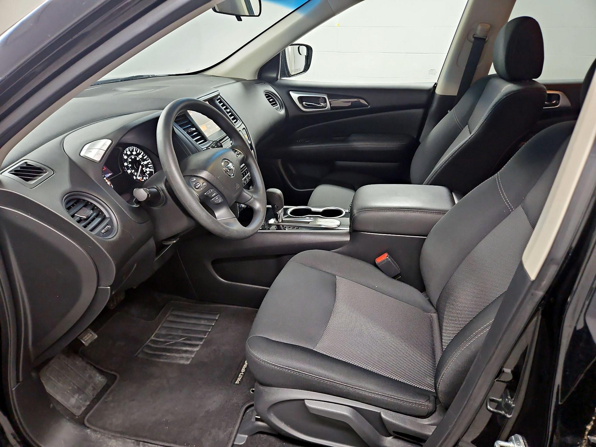 Thumbnail: 2019 Nissan Pathfinder - 11