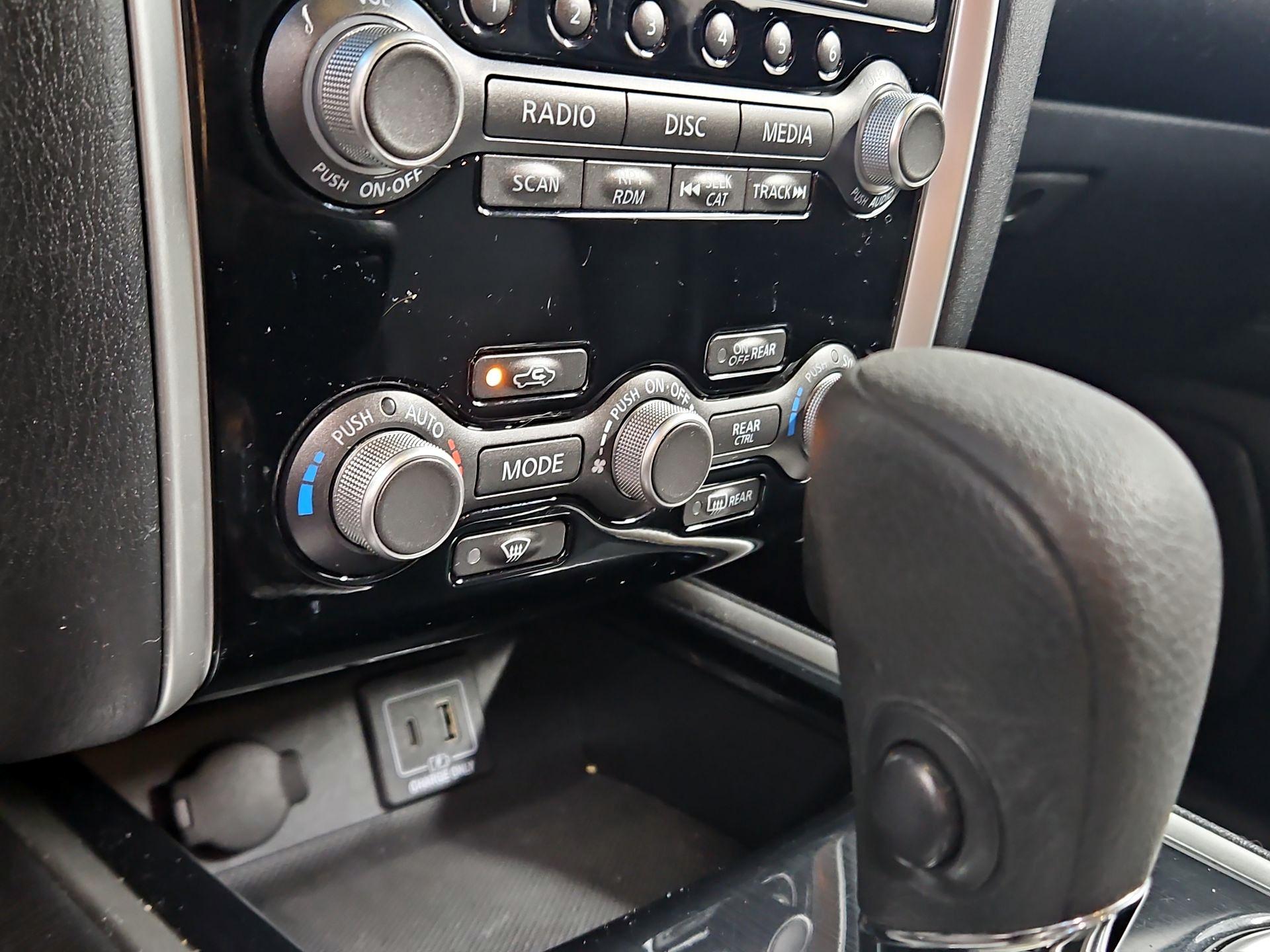 Thumbnail: 2019 Nissan Pathfinder - 16