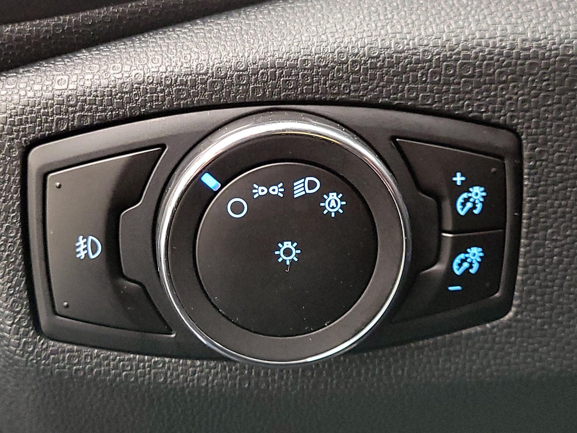 Thumbnail: 2020 Ford EcoSport - 13