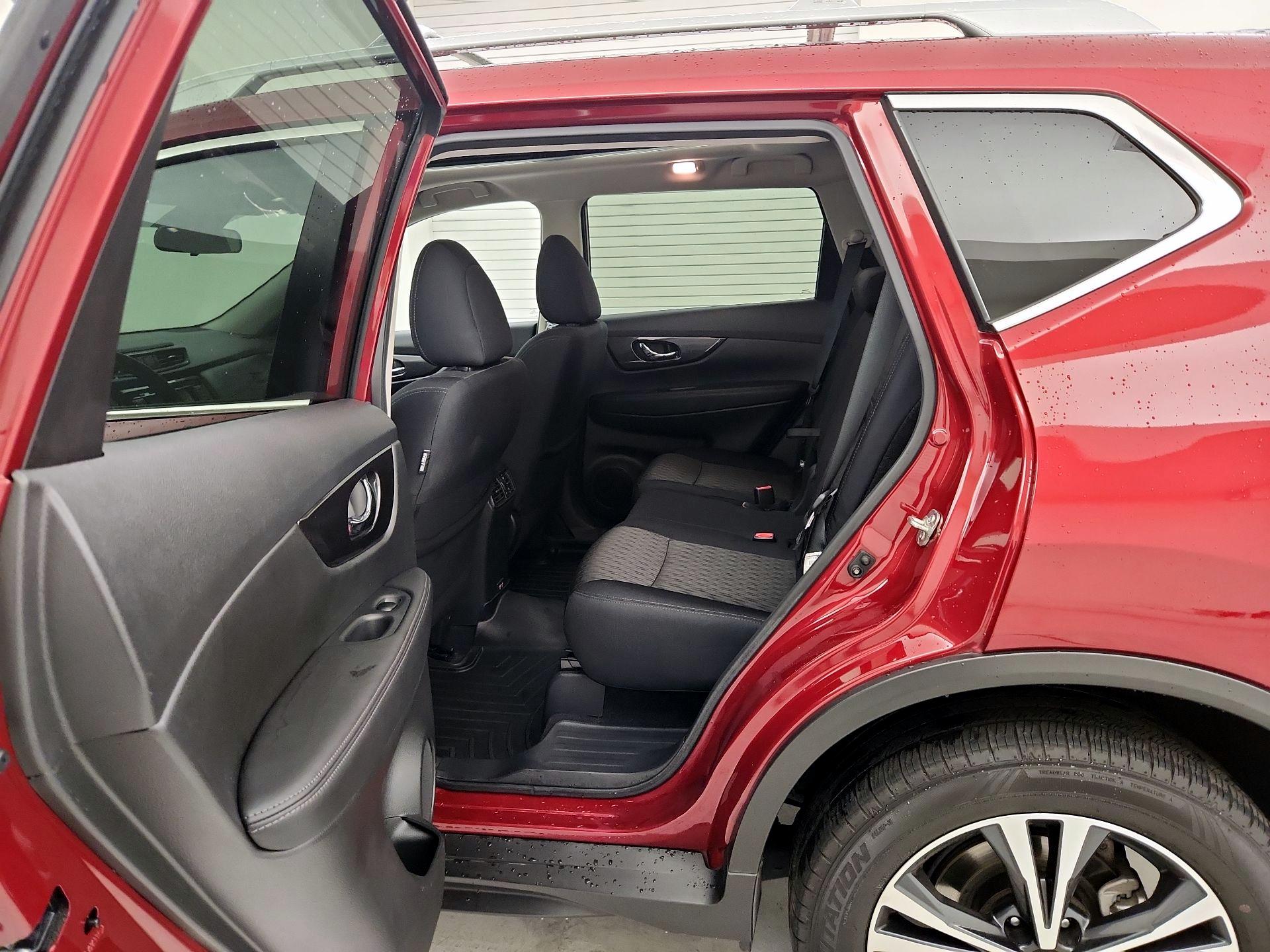 Thumbnail: 2020 Nissan Rogue - 20