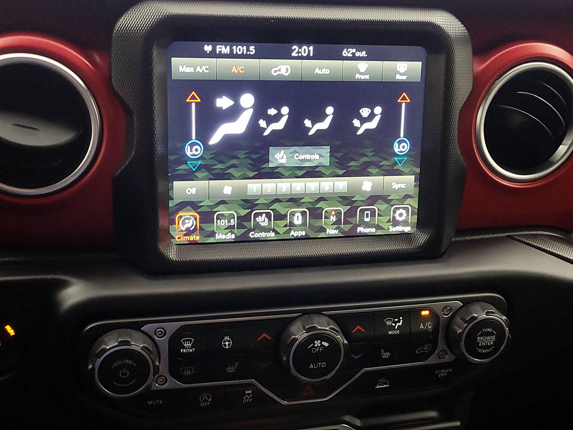 Thumbnail: 2023 Jeep Wrangler - 17