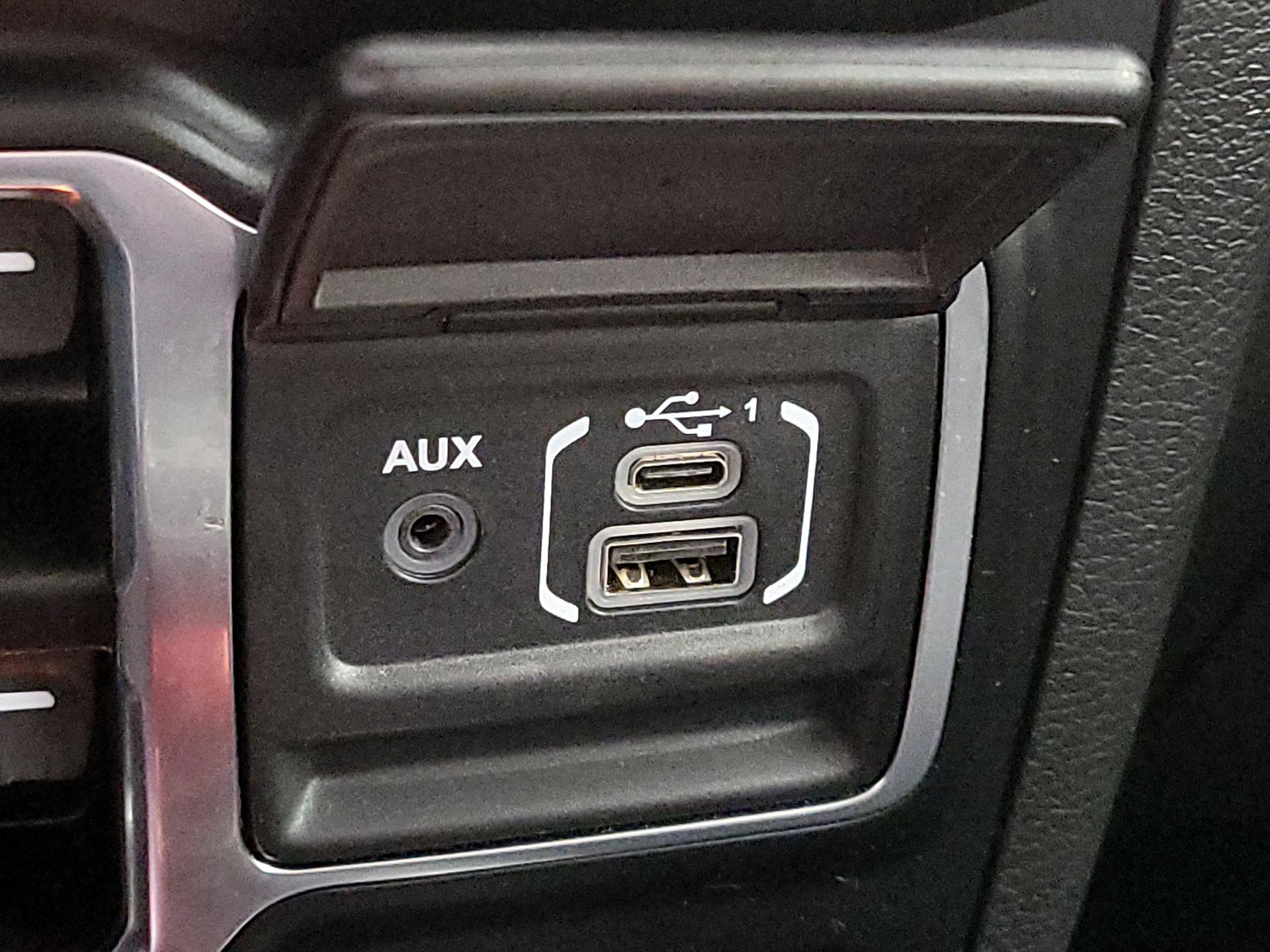 Thumbnail: 2023 Jeep Wrangler - 19