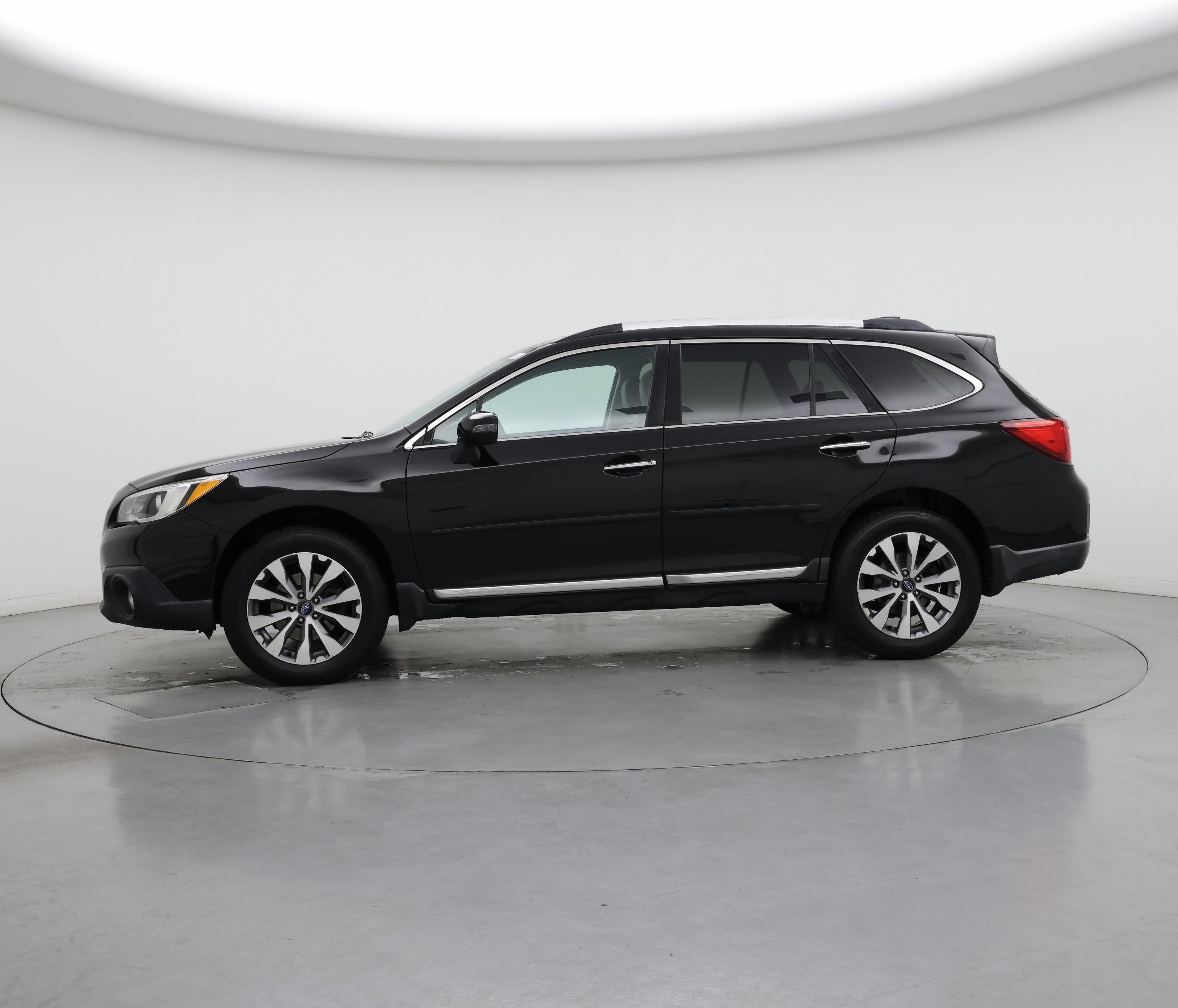 Thumbnail: 2017 Subaru Outback - 3
