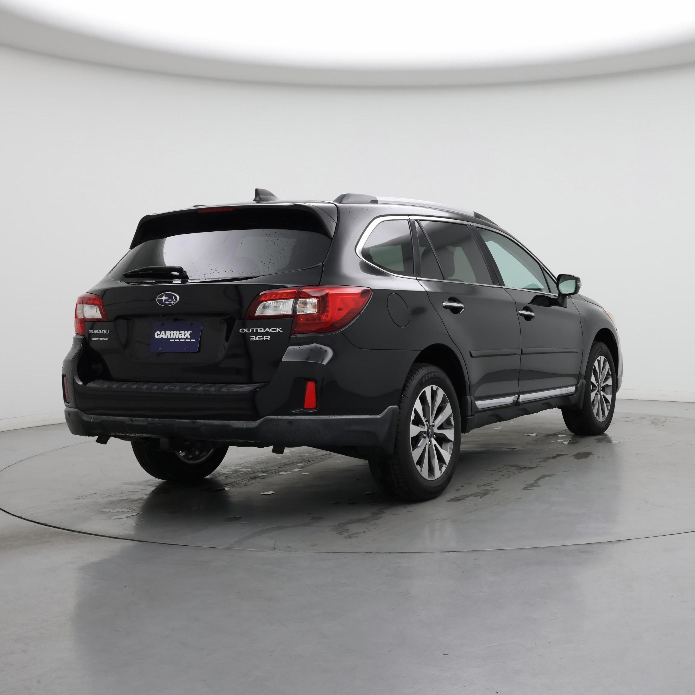 Thumbnail: 2017 Subaru Outback - 8