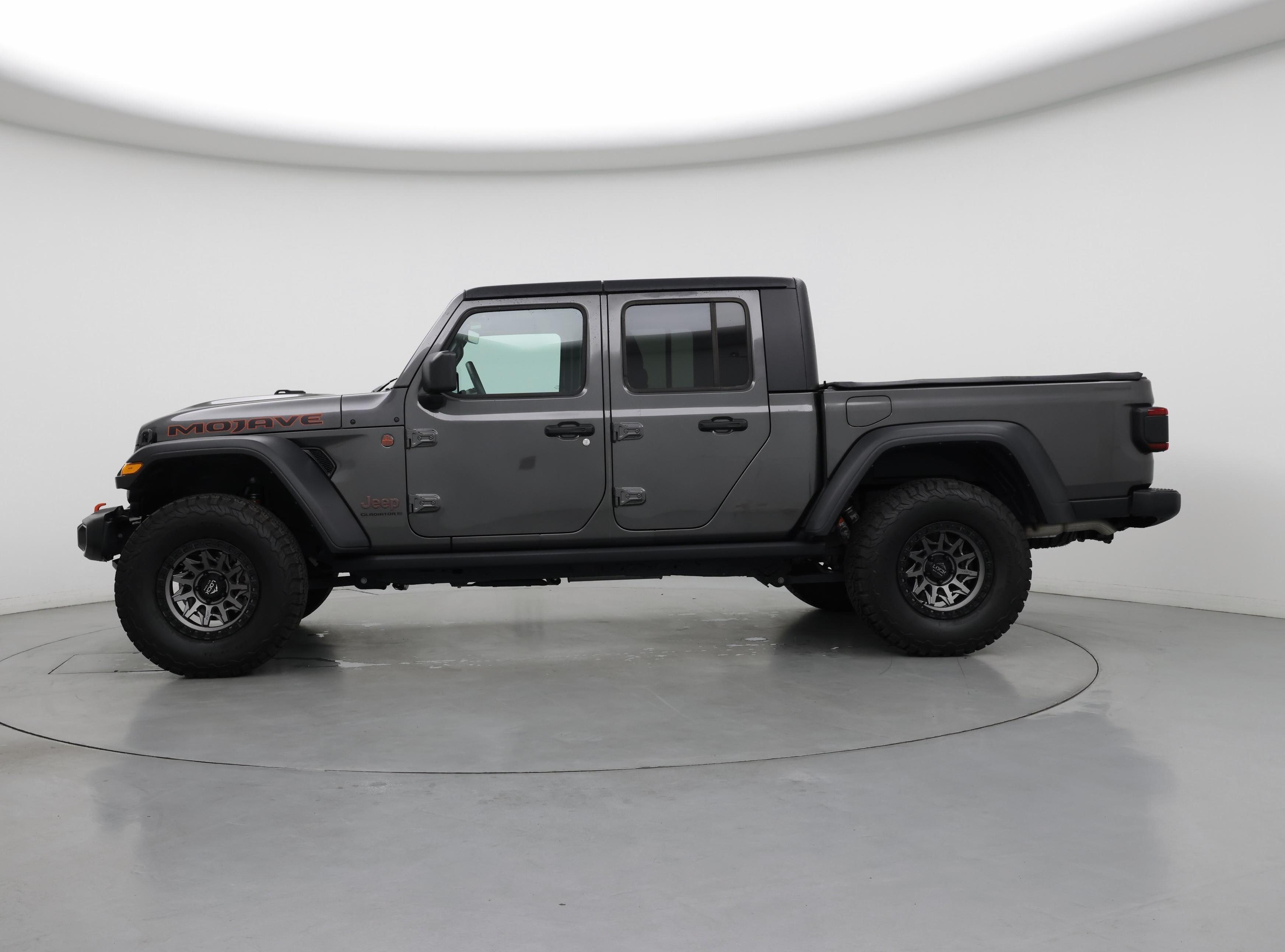 Thumbnail: 2024 Jeep Gladiator - 3
