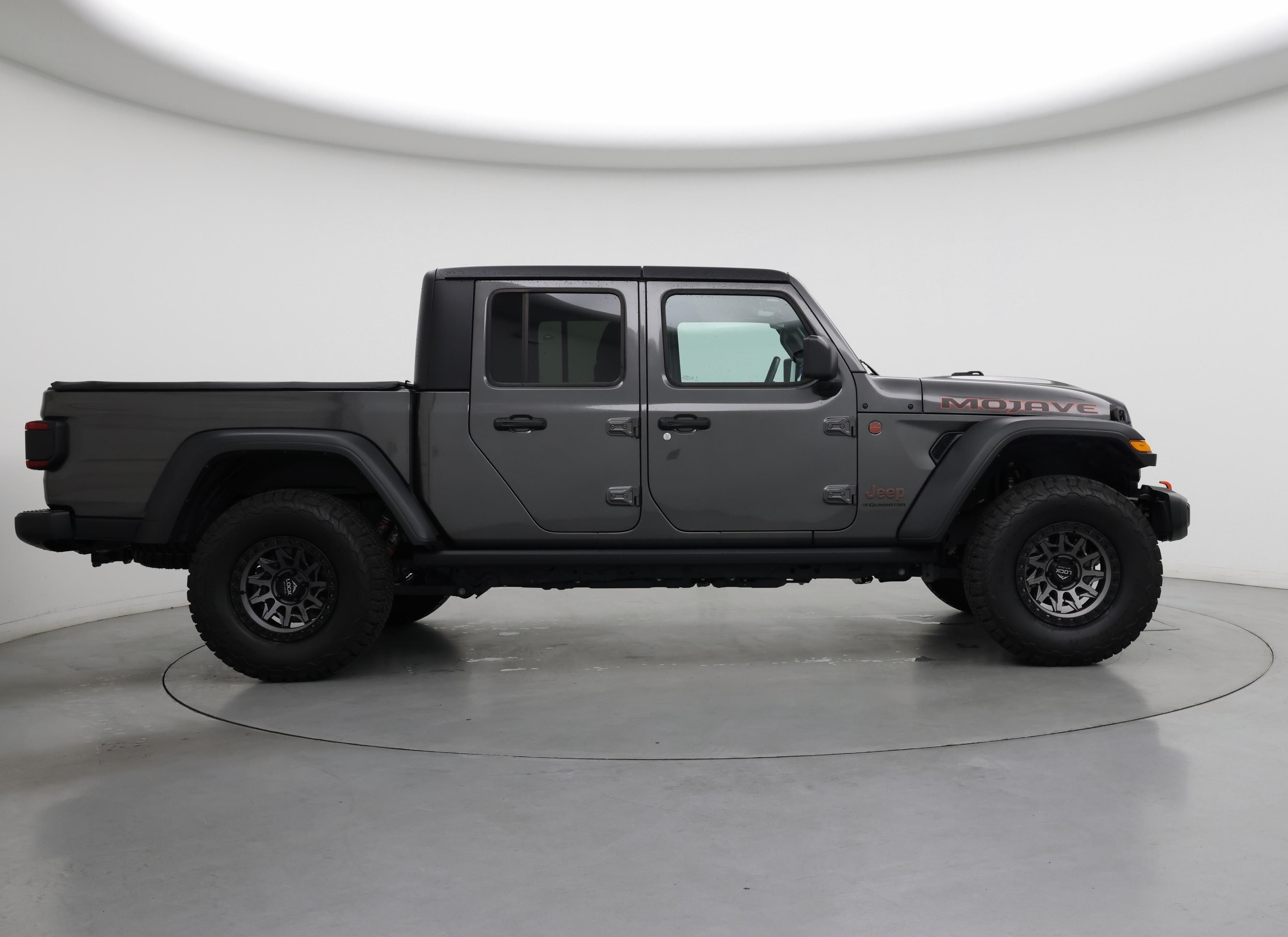 Thumbnail: 2024 Jeep Gladiator - 7