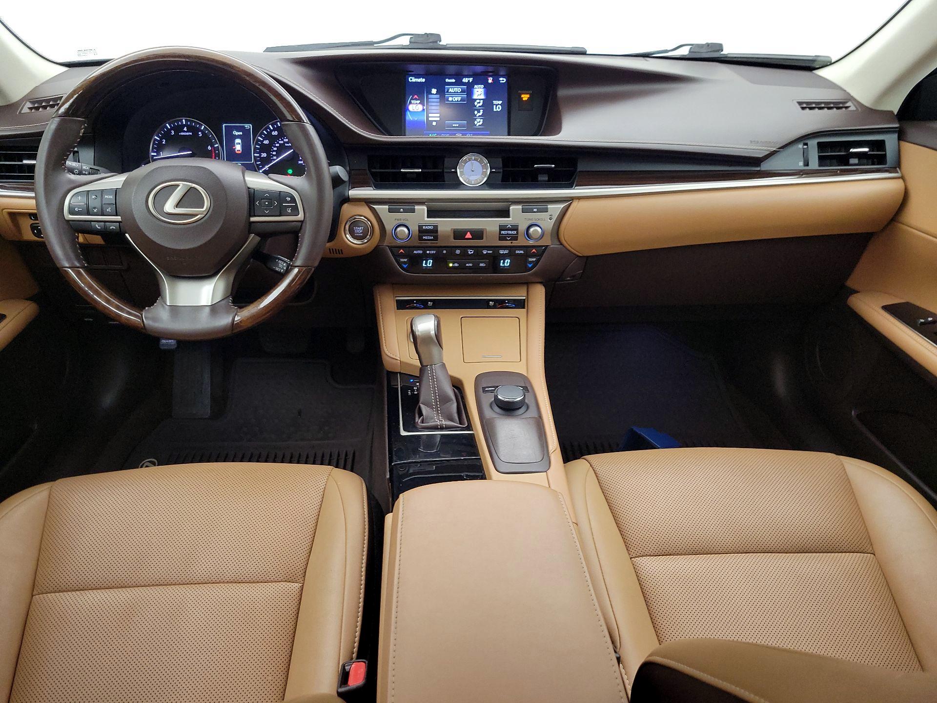 Thumbnail: 2016 Lexus ES - 9