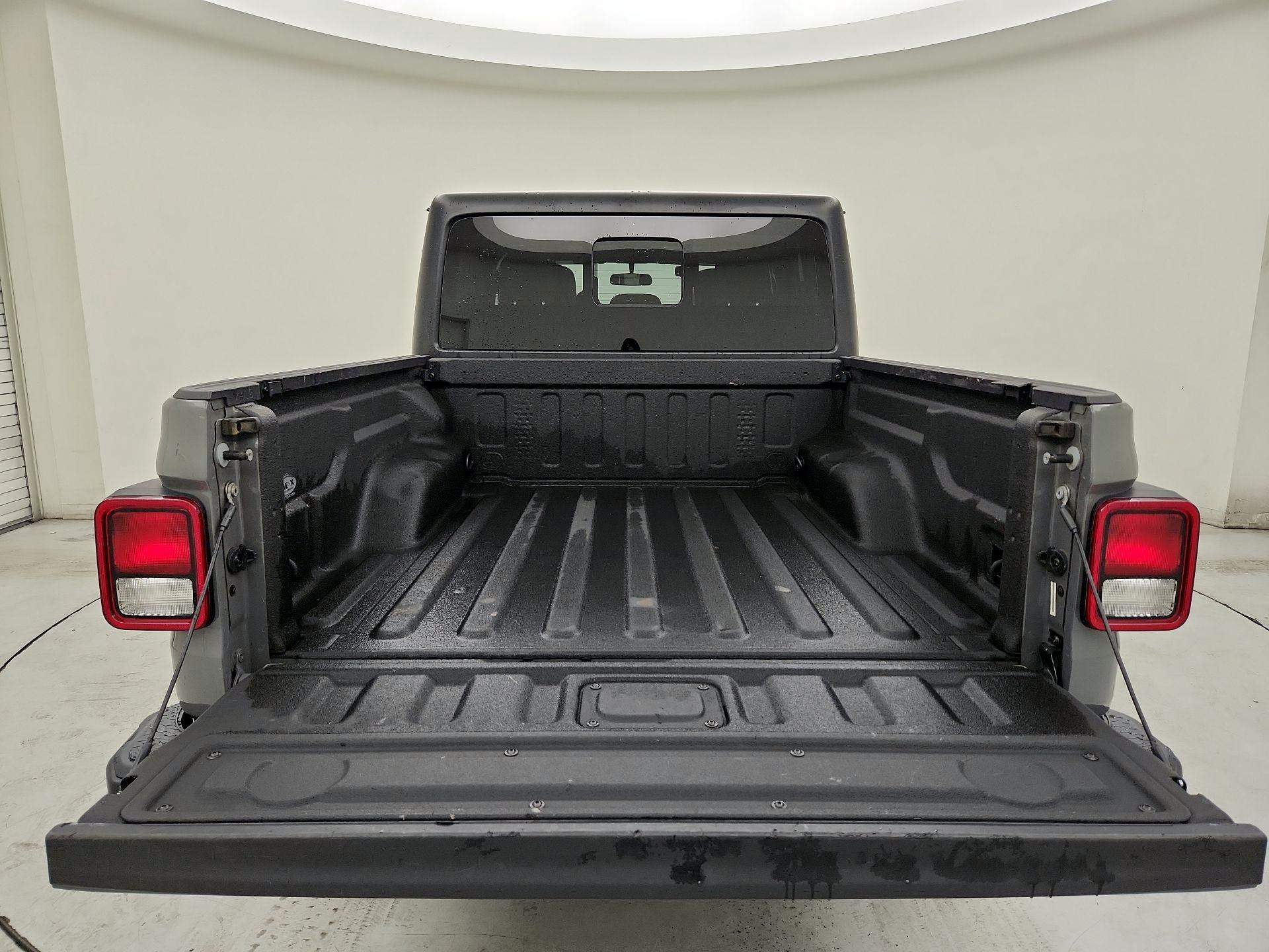 Thumbnail: 2020 Jeep Gladiator - 20
