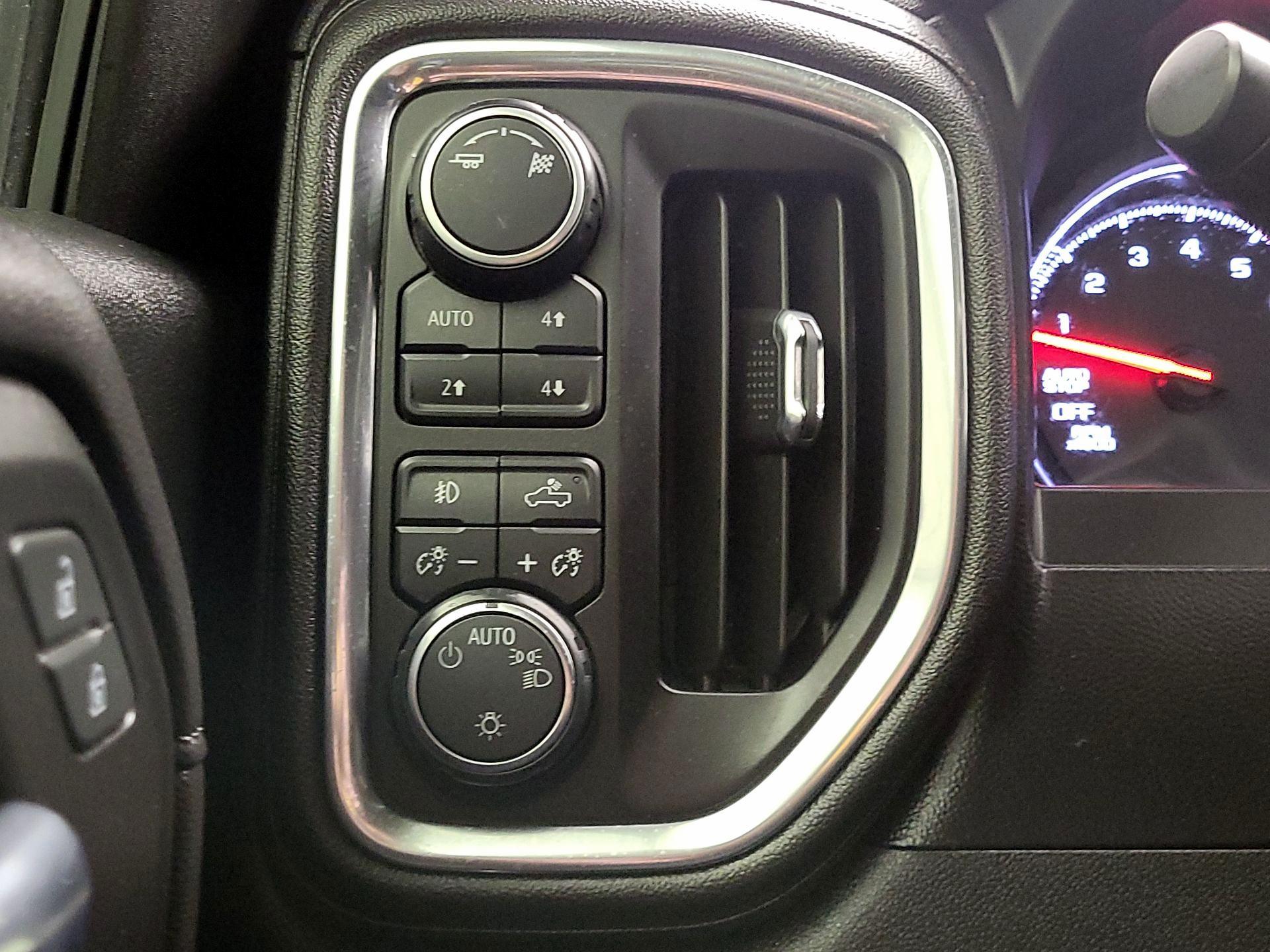 Thumbnail: 2019 Chevrolet Silverado 1500 - 13