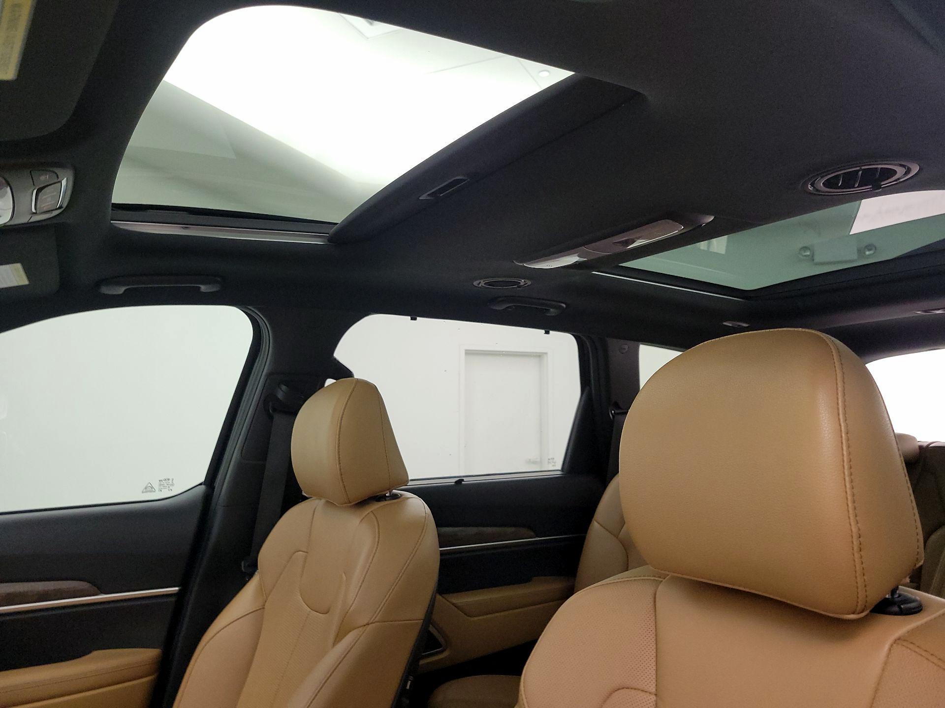 Thumbnail: 2020 Kia Telluride - 20