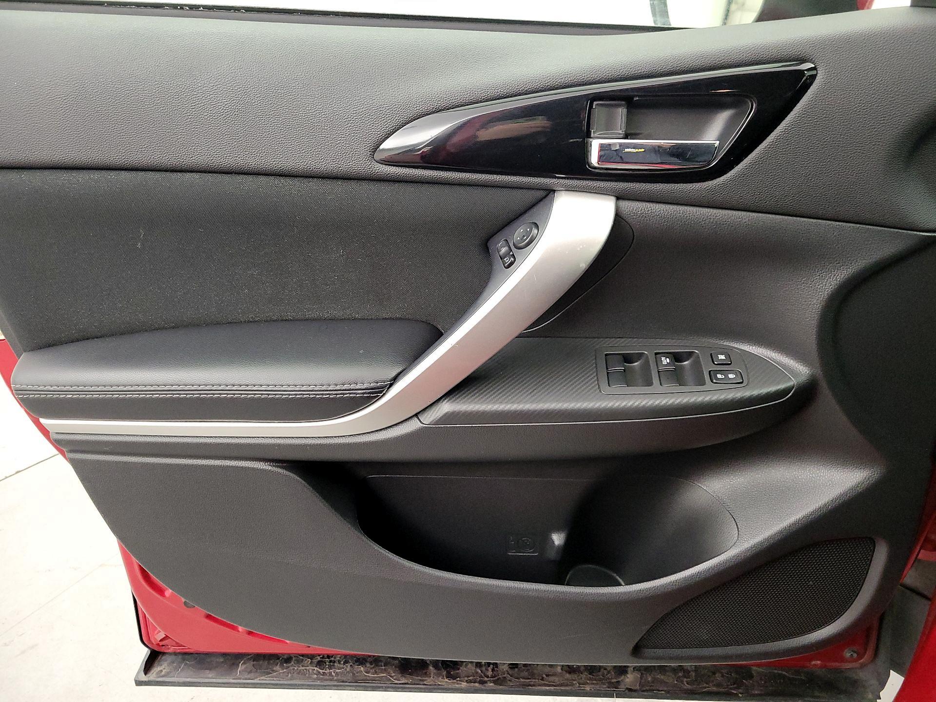 Thumbnail: 2019 Mitsubishi Eclipse Cross - 12