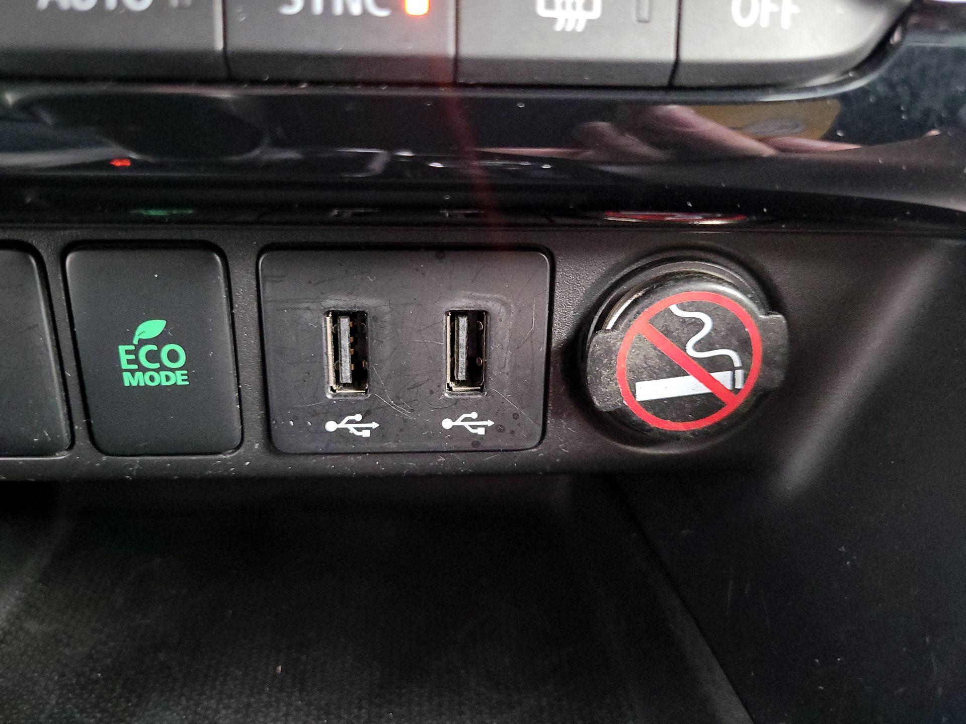 Thumbnail: 2019 Mitsubishi Eclipse Cross - 18