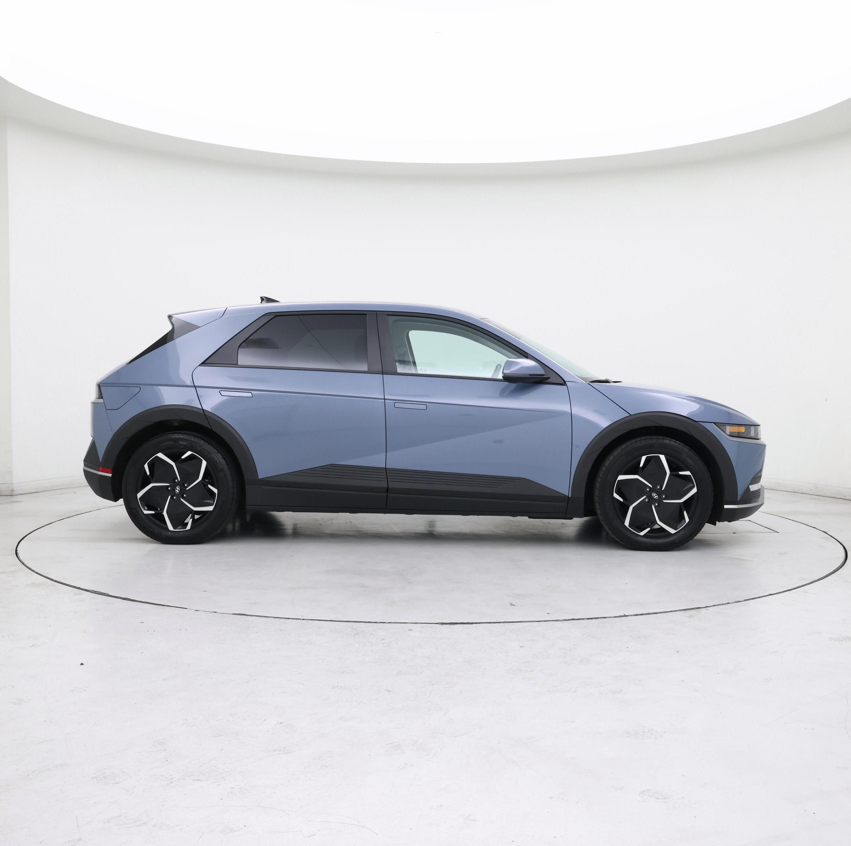 Thumbnail: 2023 Hyundai Ioniq 5 - 7
