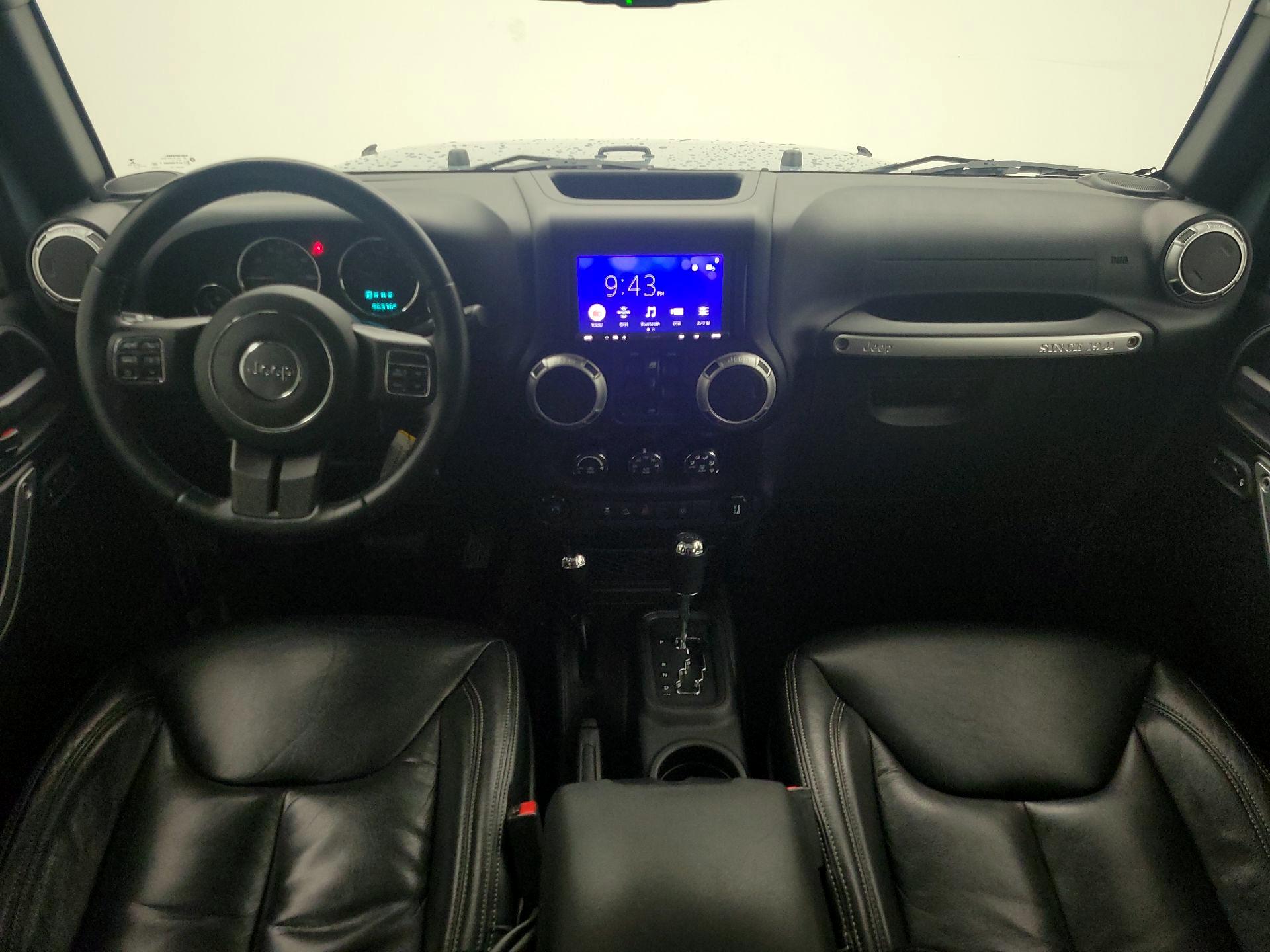 Thumbnail: 2015 Jeep Wrangler - 9