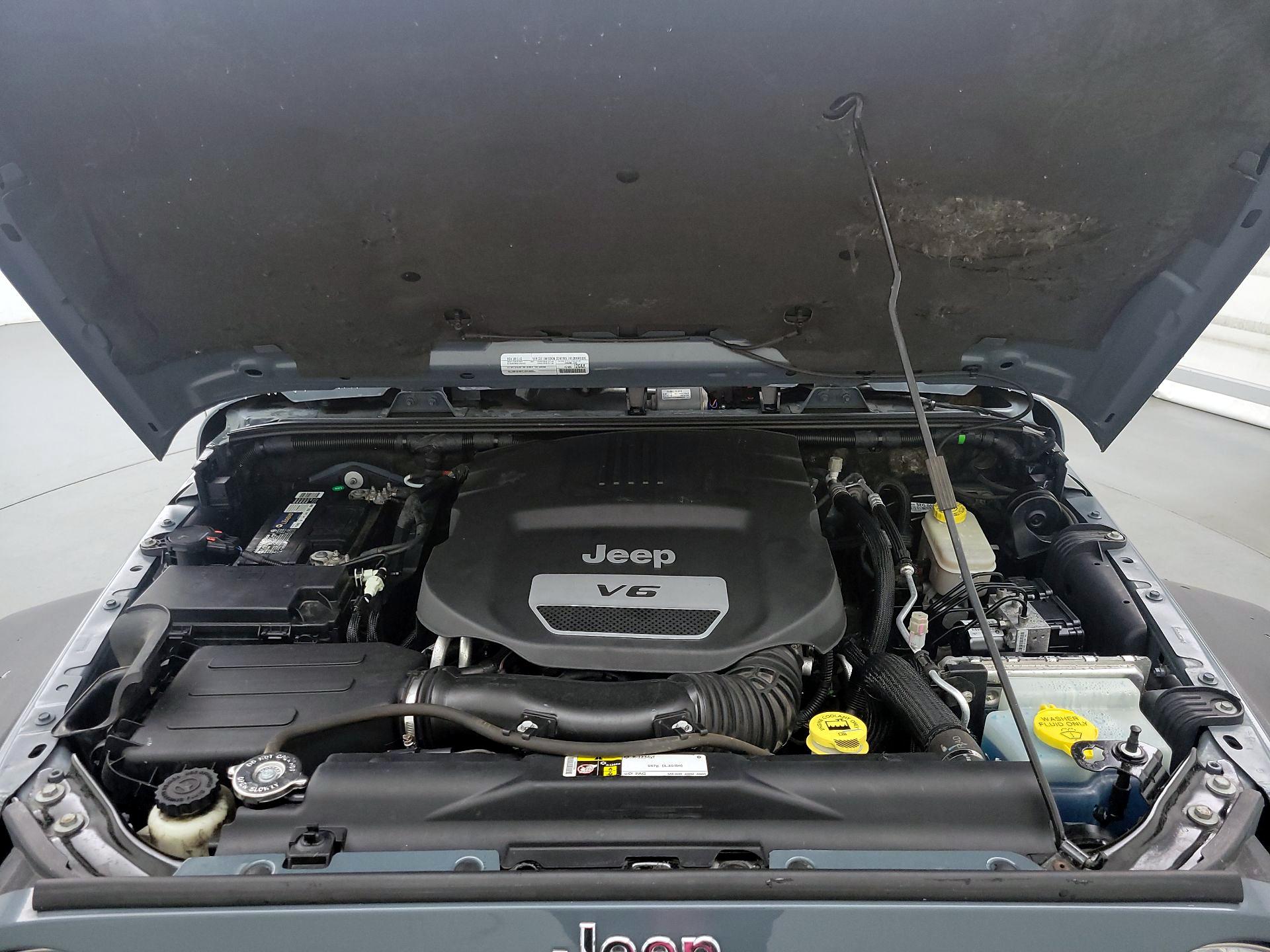 Thumbnail: 2015 Jeep Wrangler - 20