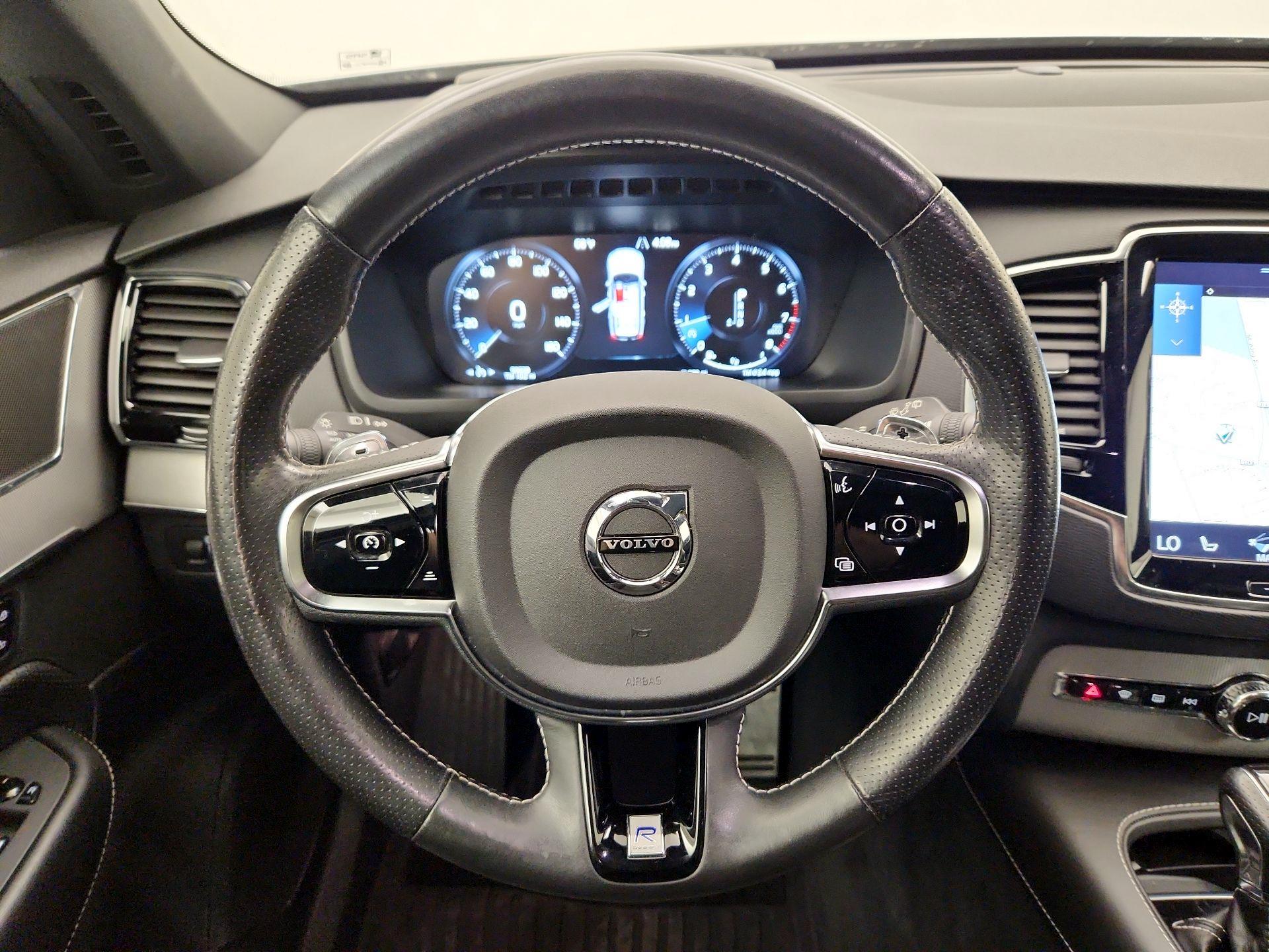 Thumbnail: 2016 Volvo XC90 - 10