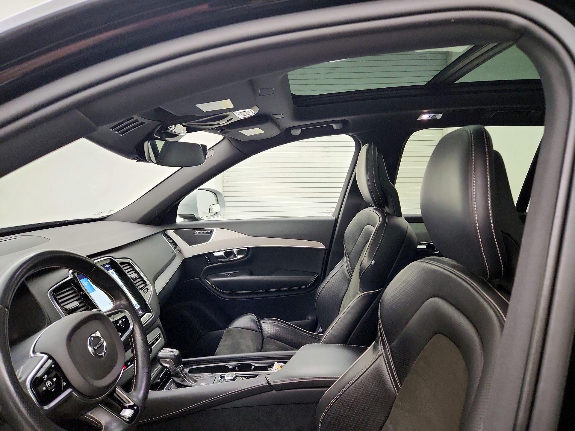 Thumbnail: 2016 Volvo XC90 - 20