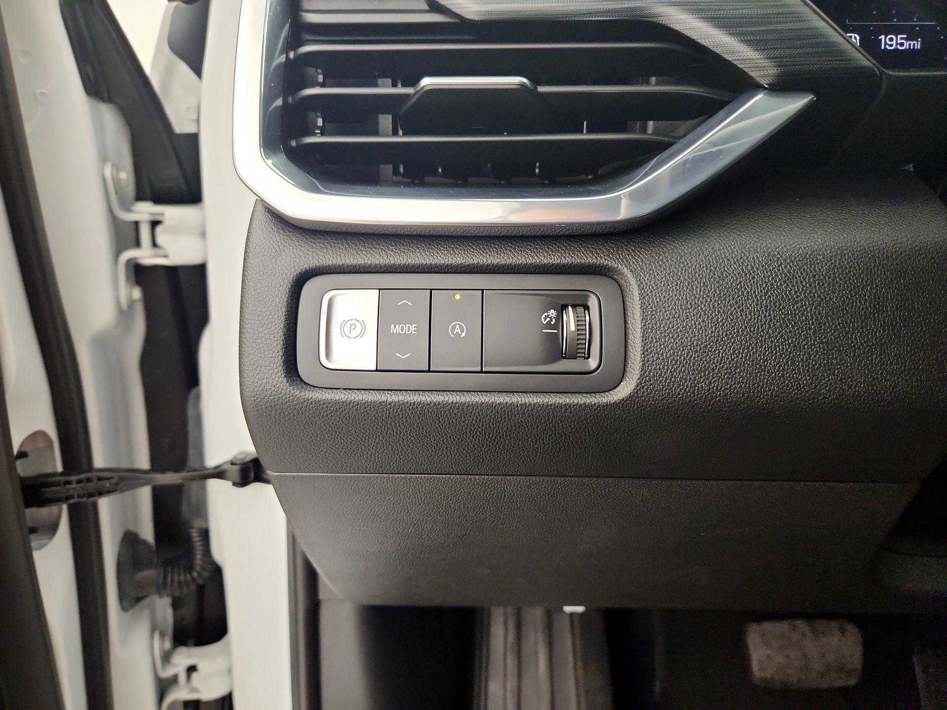 Thumbnail: 2025 GMC Acadia - 13