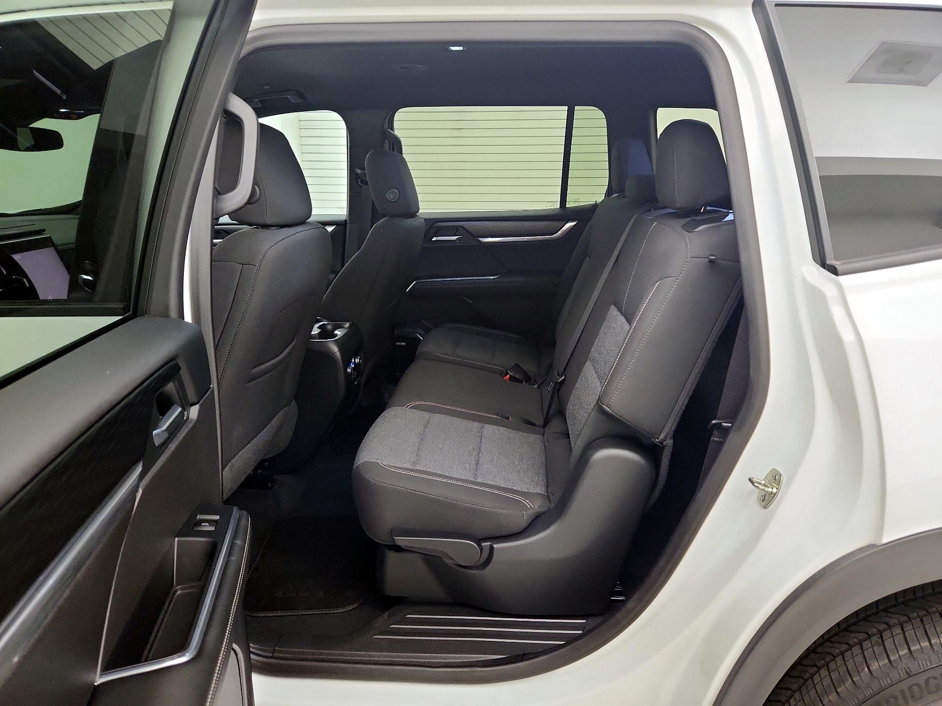 Thumbnail: 2025 GMC Acadia - 20