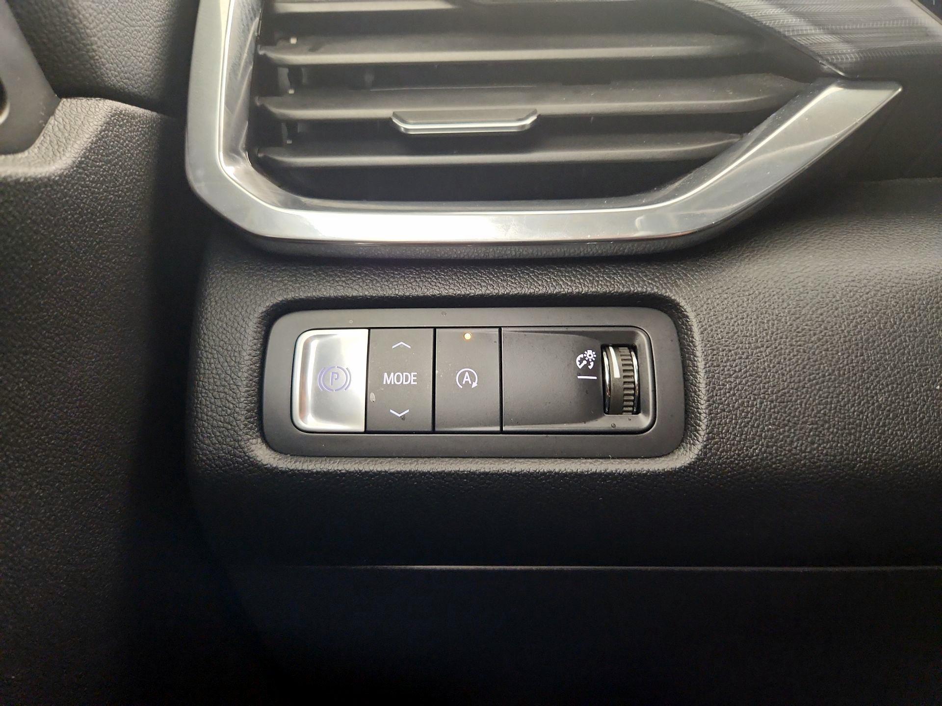 Thumbnail: 2025 GMC Acadia - 13