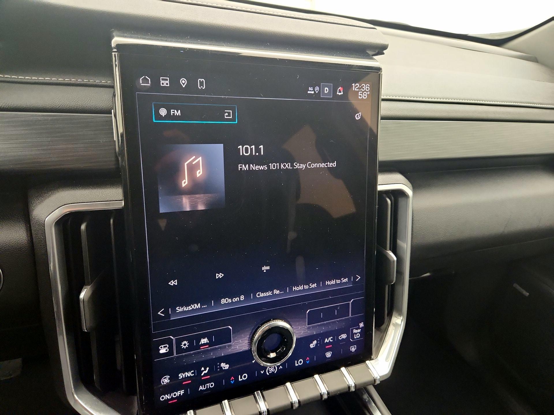 Thumbnail: 2025 GMC Acadia - 16