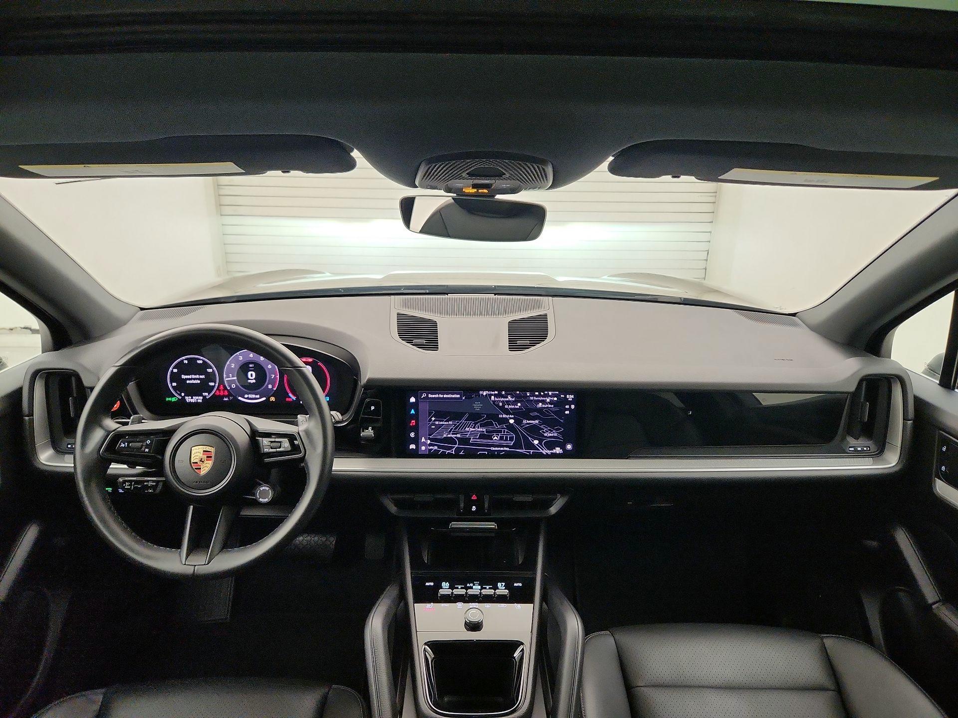 Thumbnail: 2024 Porsche Cayenne - 9