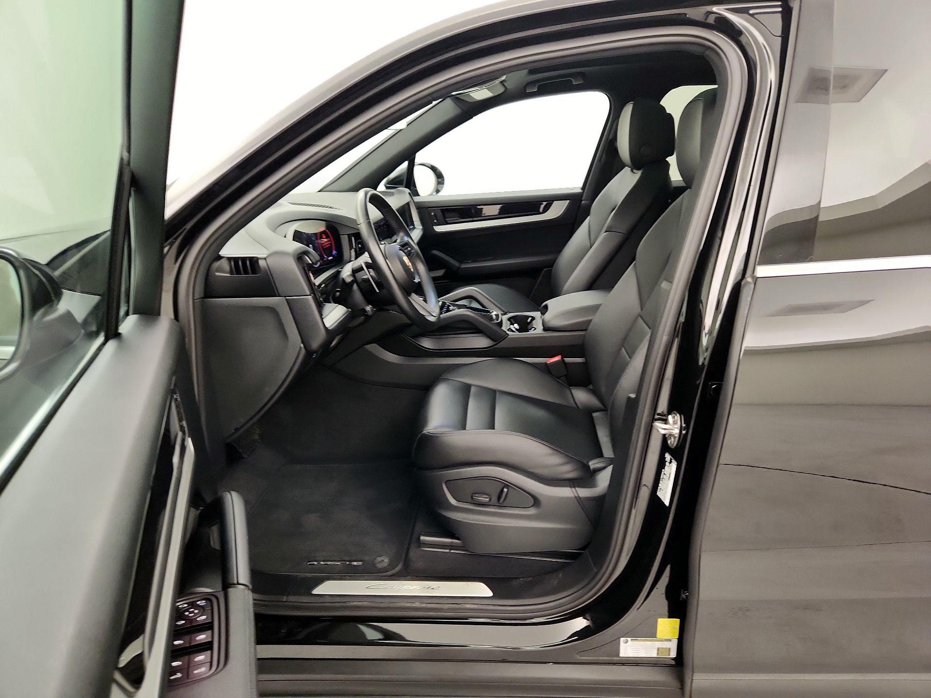 Thumbnail: 2024 Porsche Cayenne - 11