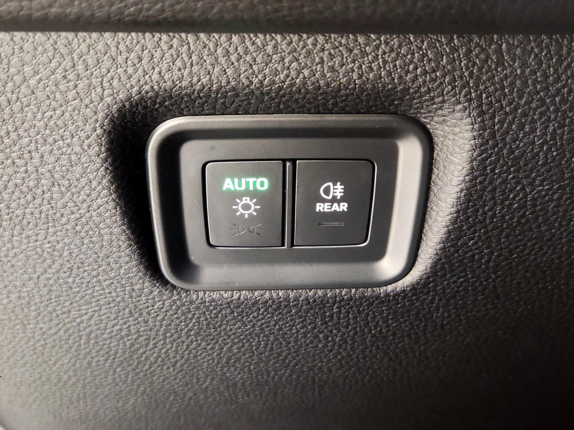 Thumbnail: 2024 Porsche Cayenne - 13