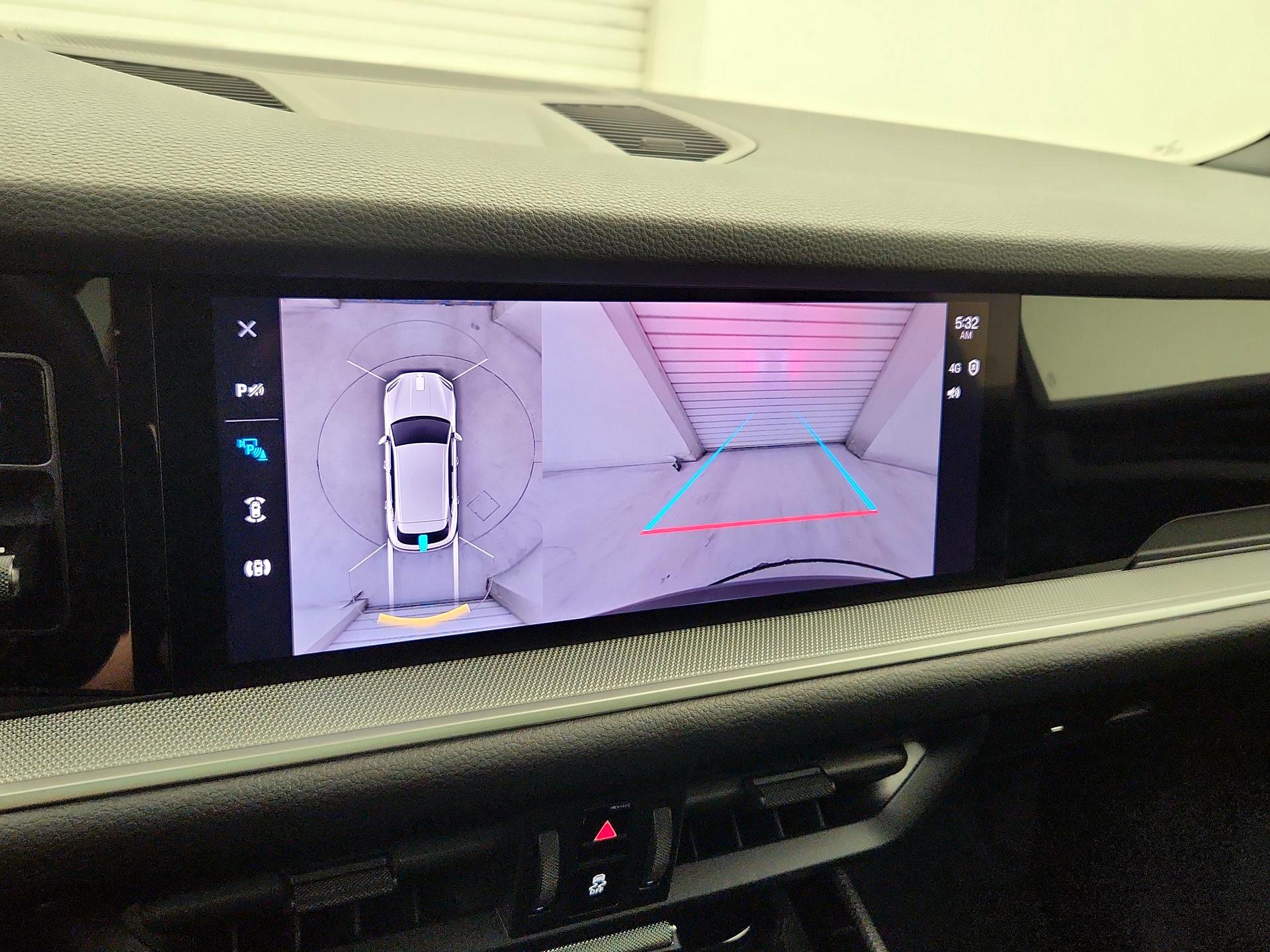 Thumbnail: 2024 Porsche Cayenne - 15