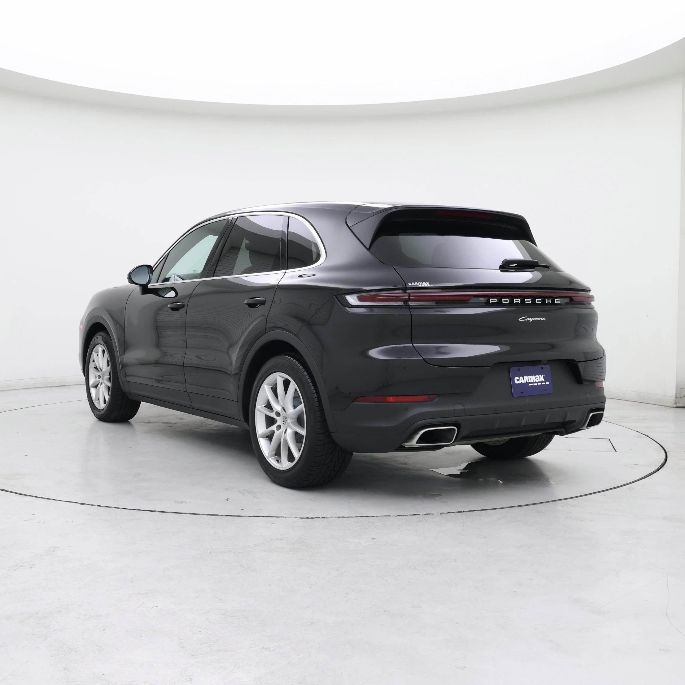 Thumbnail: 2024 Porsche Cayenne - 2