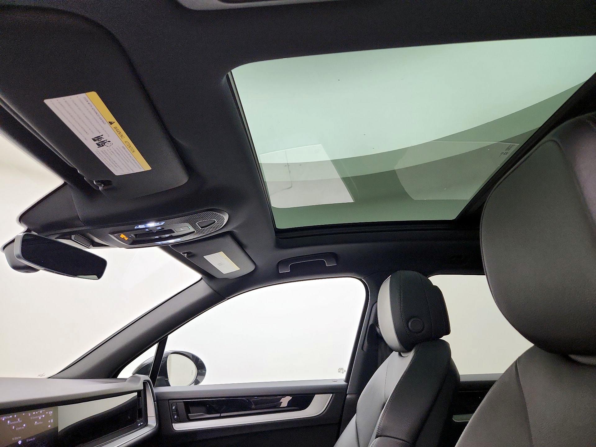 Thumbnail: 2024 Porsche Cayenne - 20