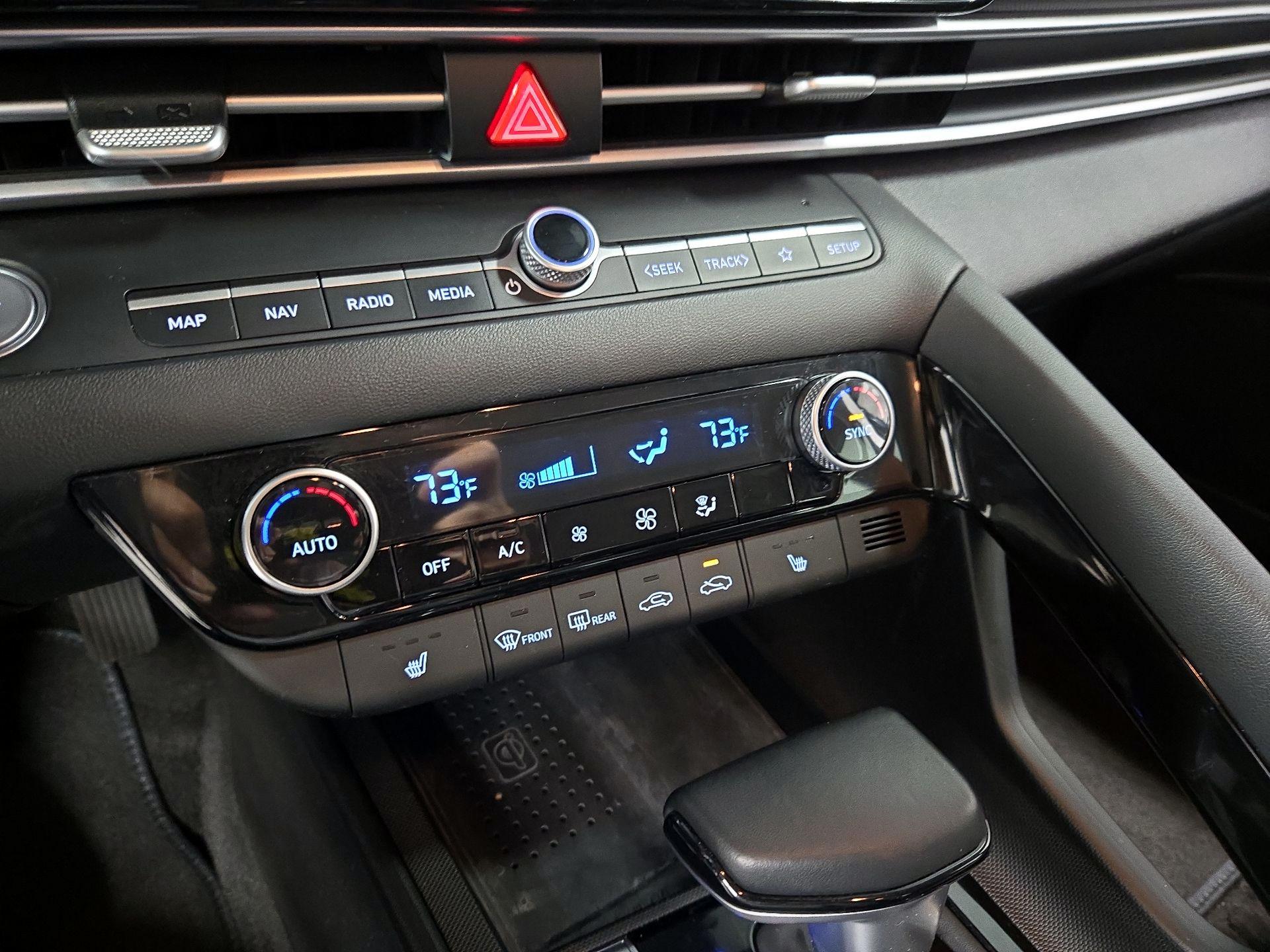 Thumbnail: 2023 Hyundai Elantra - 17