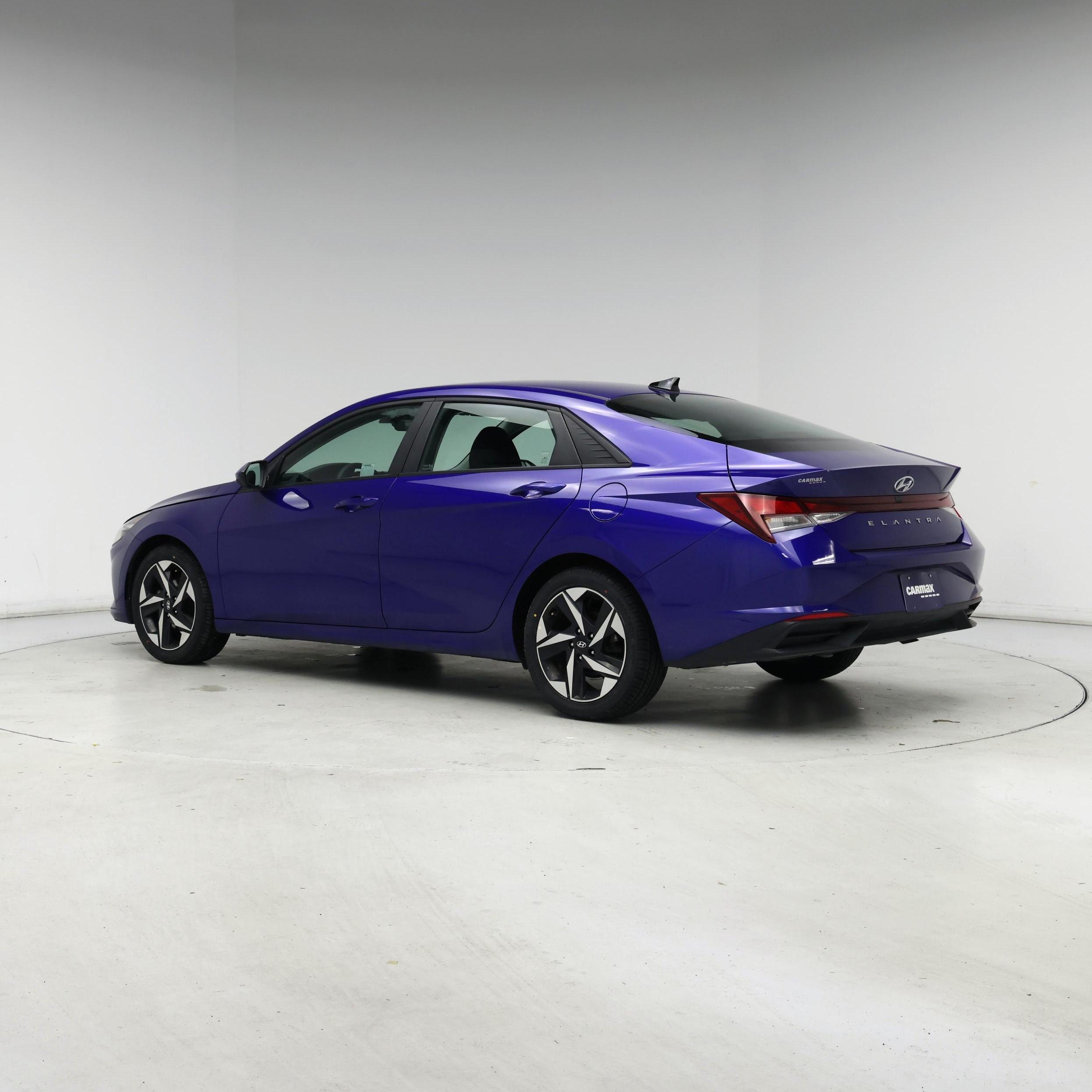 Thumbnail: 2023 Hyundai Elantra - 2