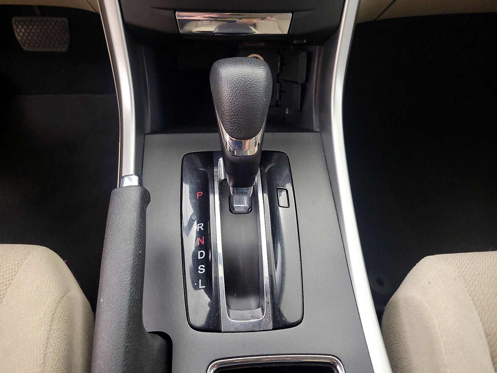 Thumbnail: 2013 Honda Accord - 17