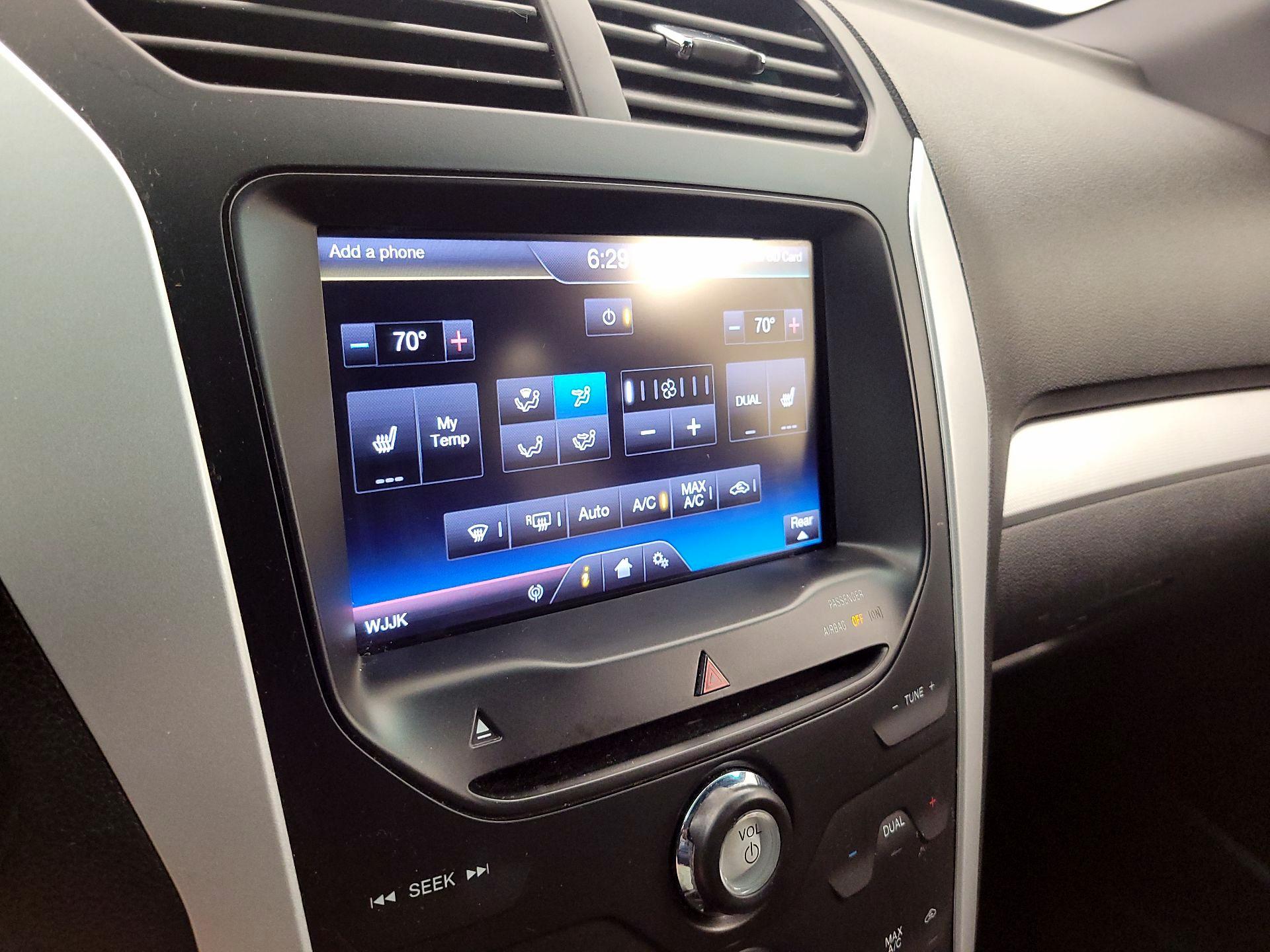 Thumbnail: 2014 Ford Explorer - 16