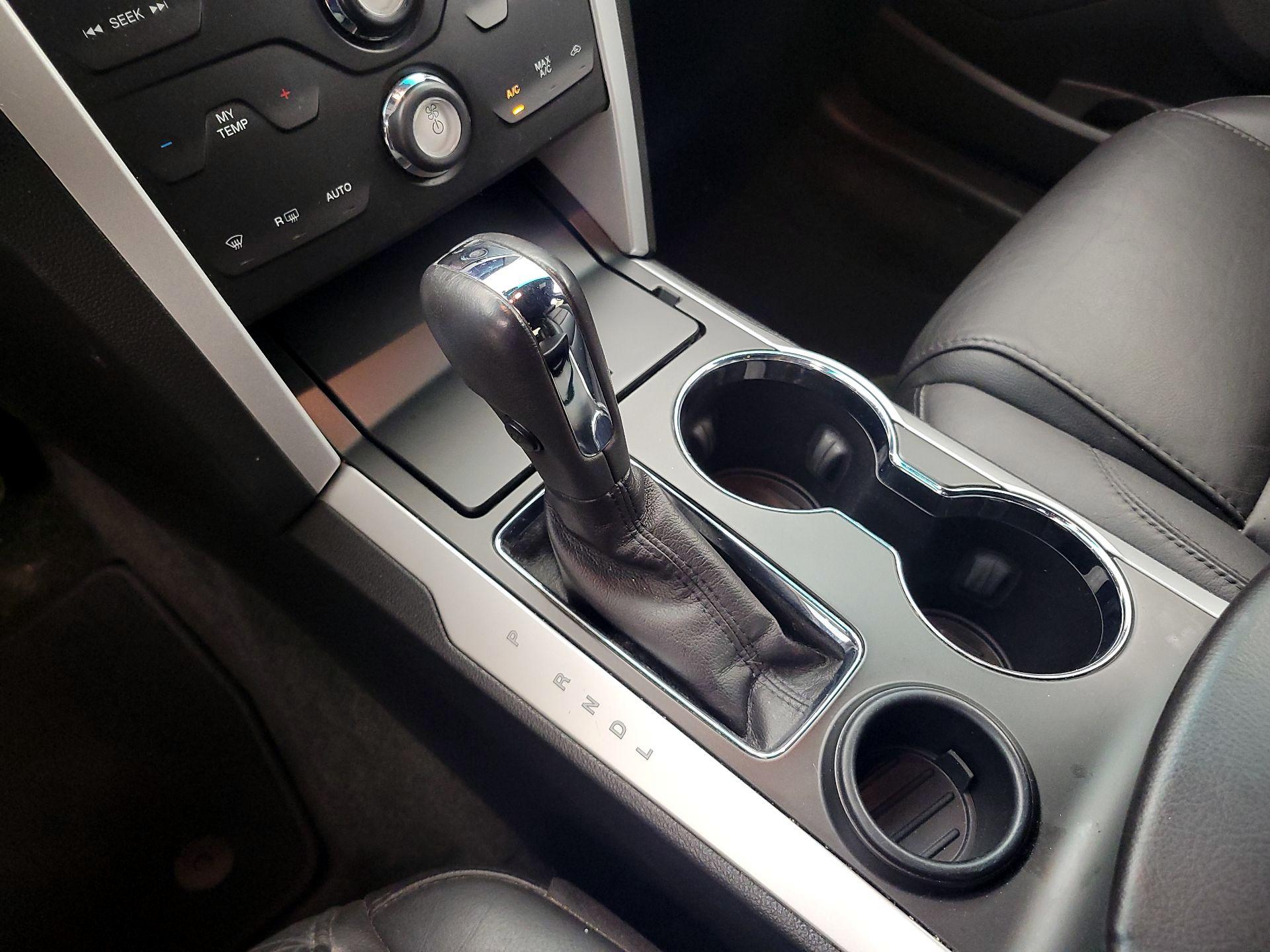 Thumbnail: 2014 Ford Explorer - 17