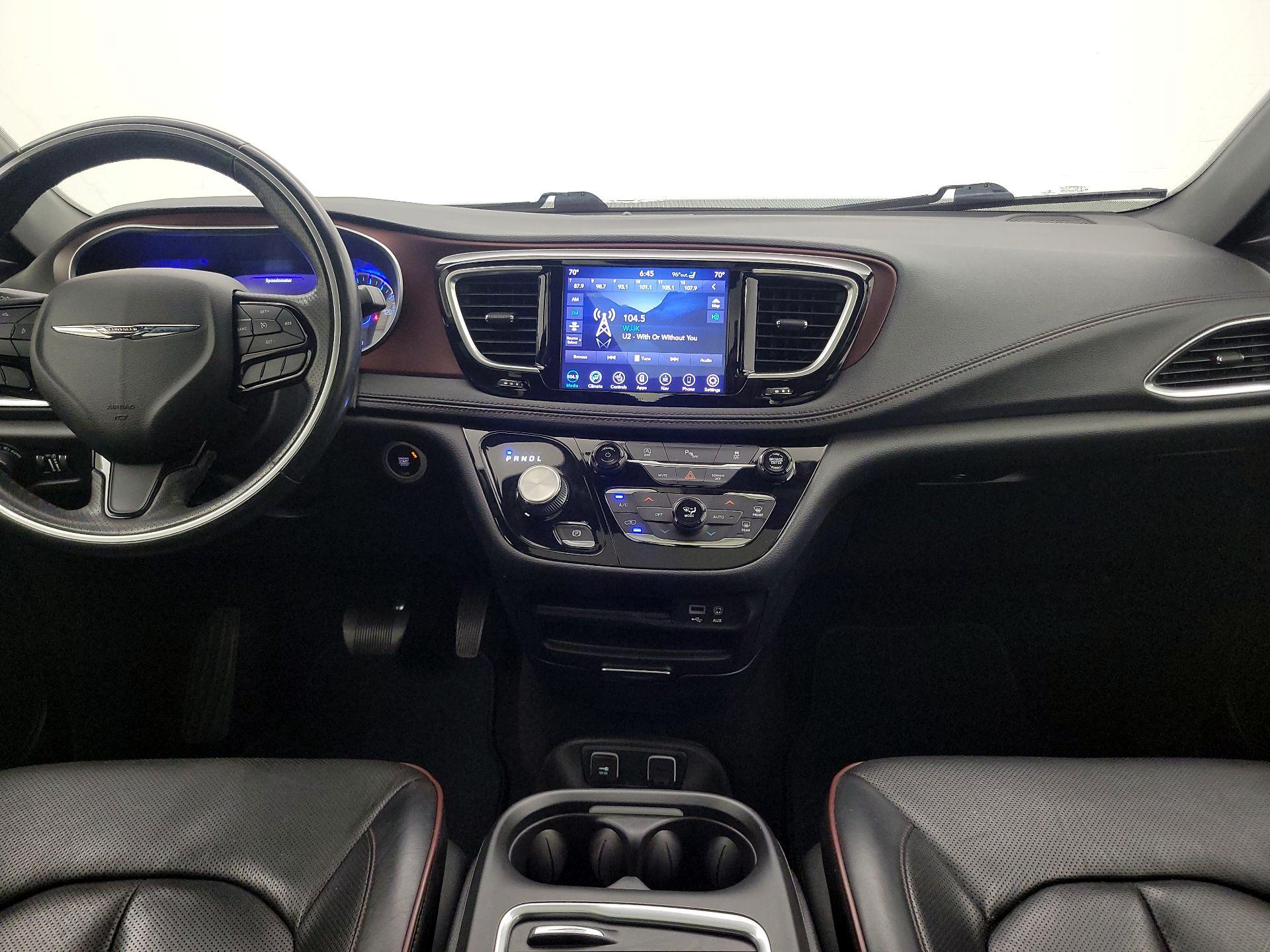 Thumbnail: 2020 Chrysler Pacifica - 9