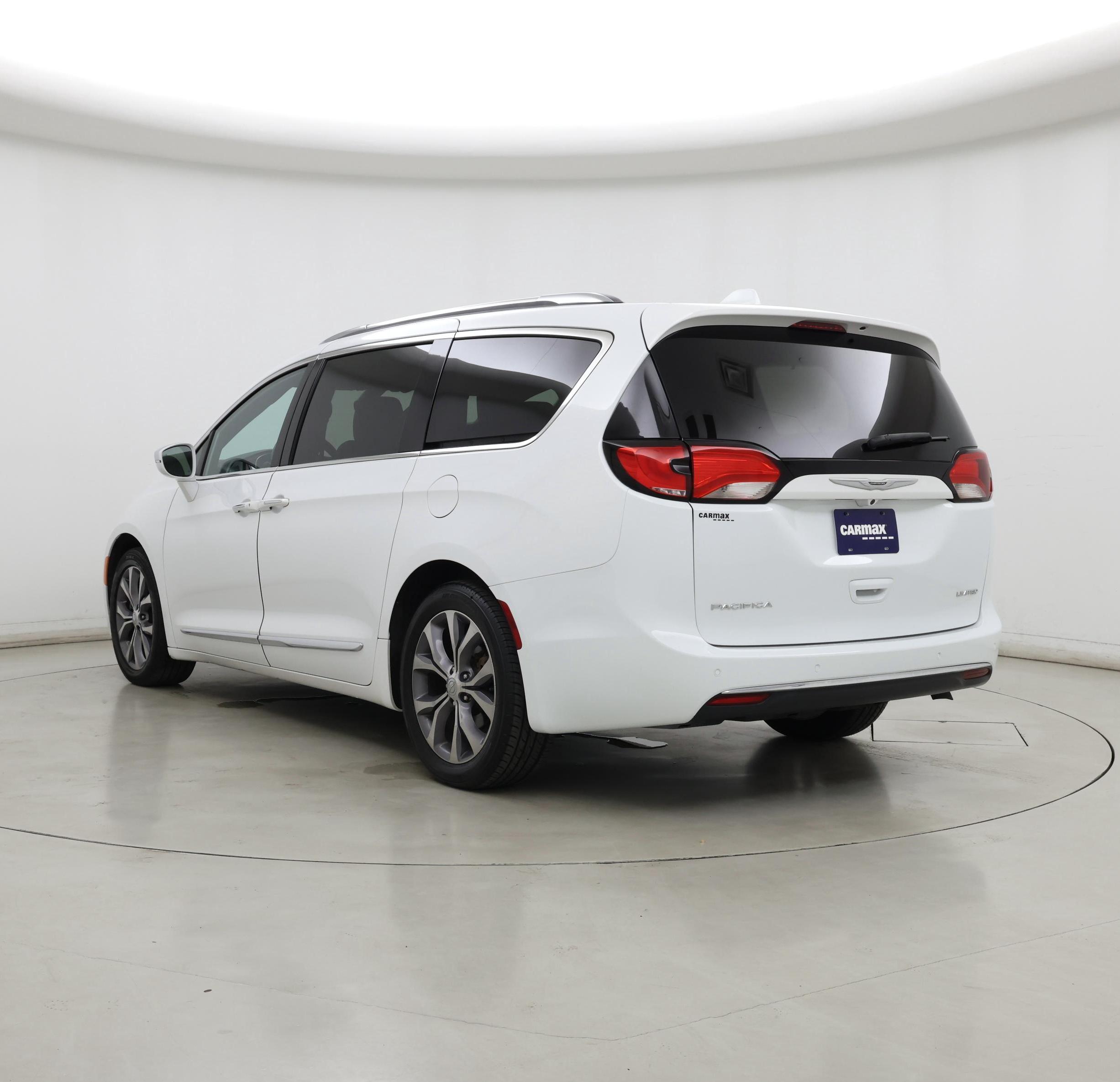 Thumbnail: 2020 Chrysler Pacifica - 2