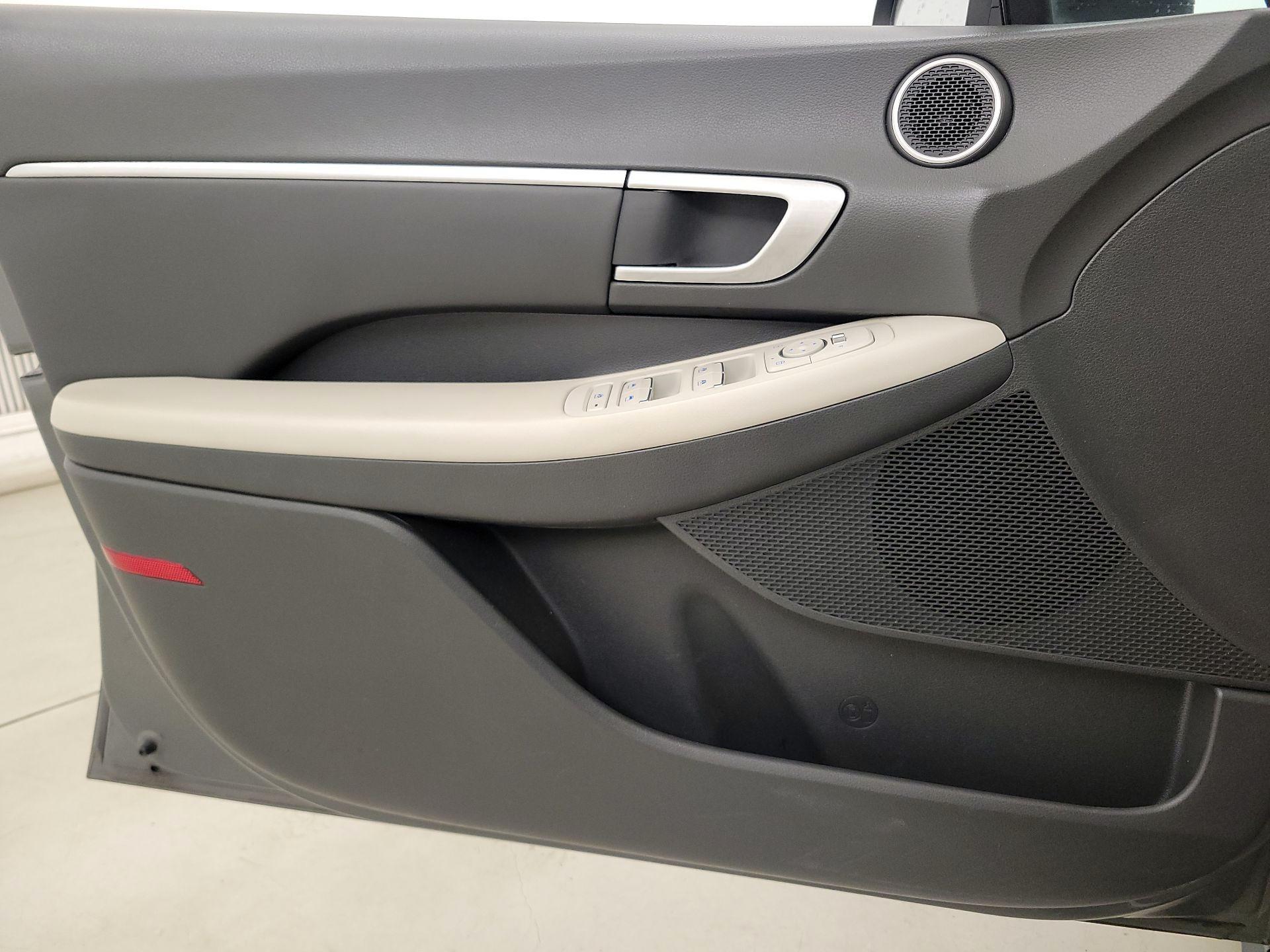 Thumbnail: 2022 Hyundai Sonata - 12