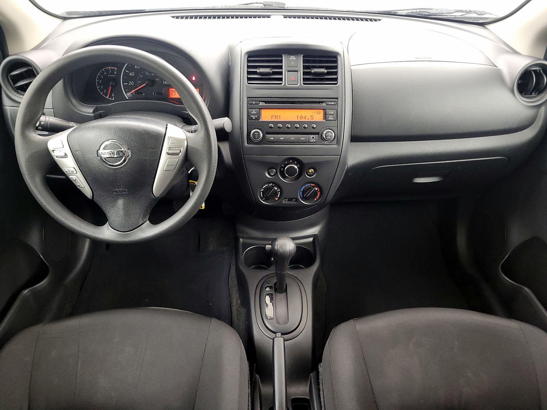 Thumbnail: 2016 Nissan Versa - 9