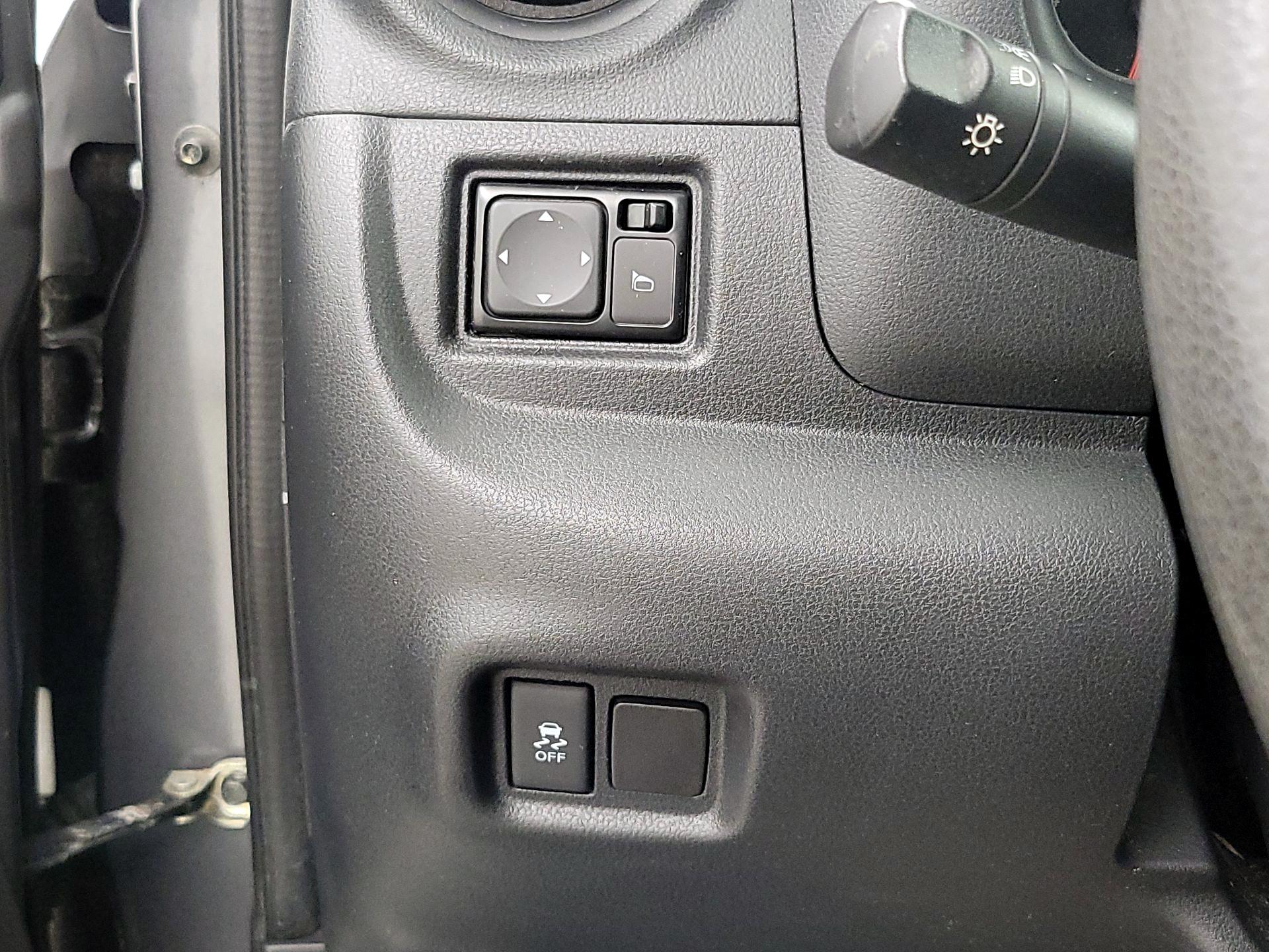 Thumbnail: 2016 Nissan Versa - 13