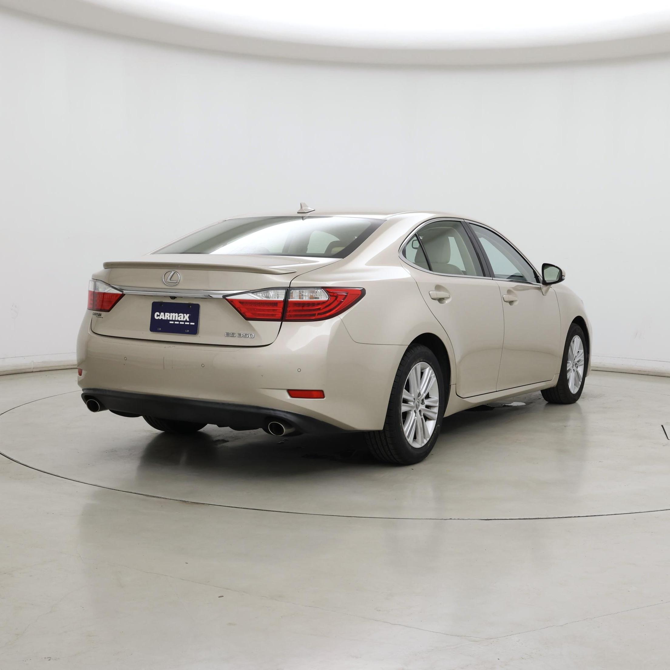Thumbnail: 2014 Lexus ES - 8
