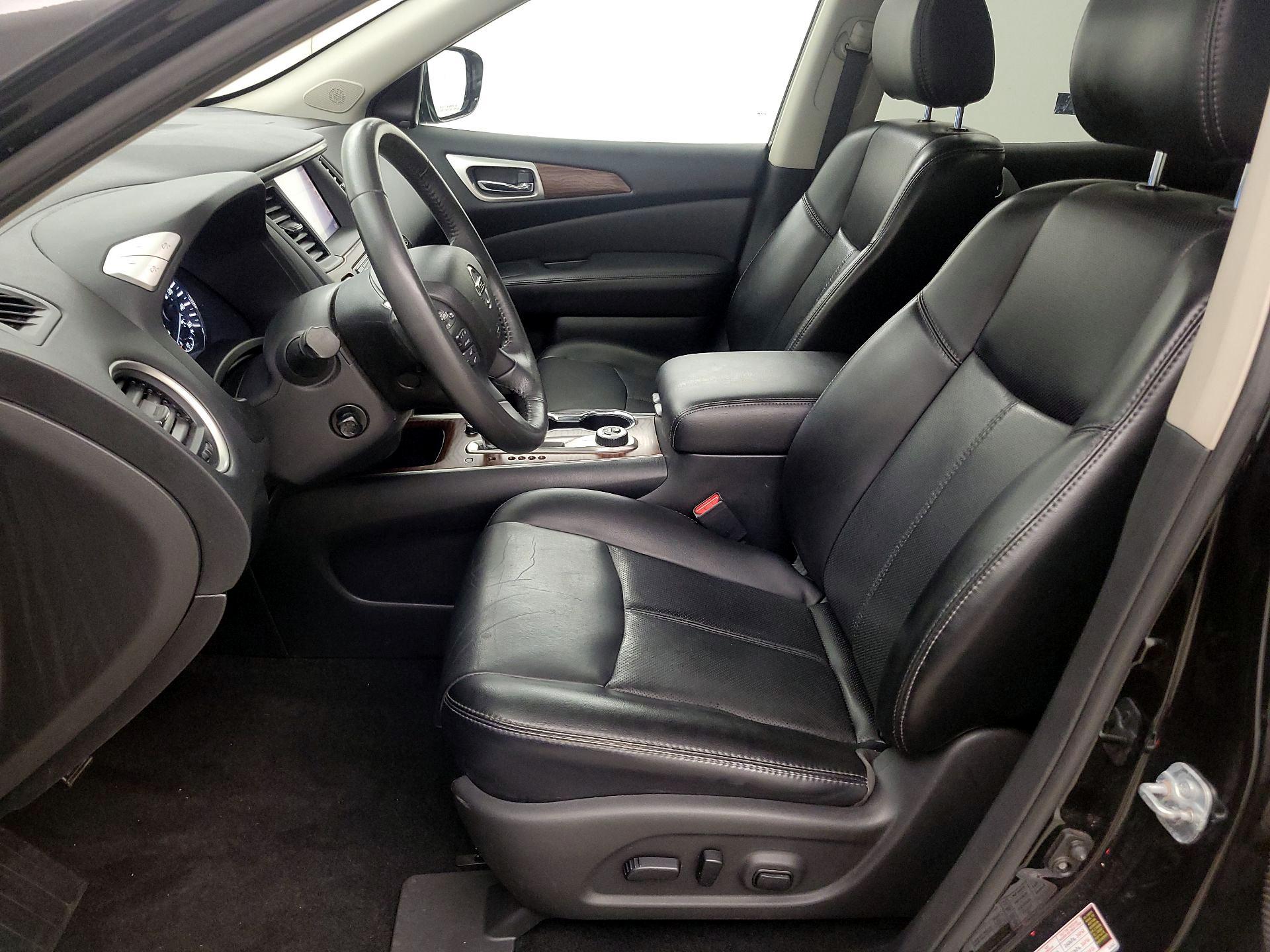 Thumbnail: 2017 Nissan Pathfinder - 11