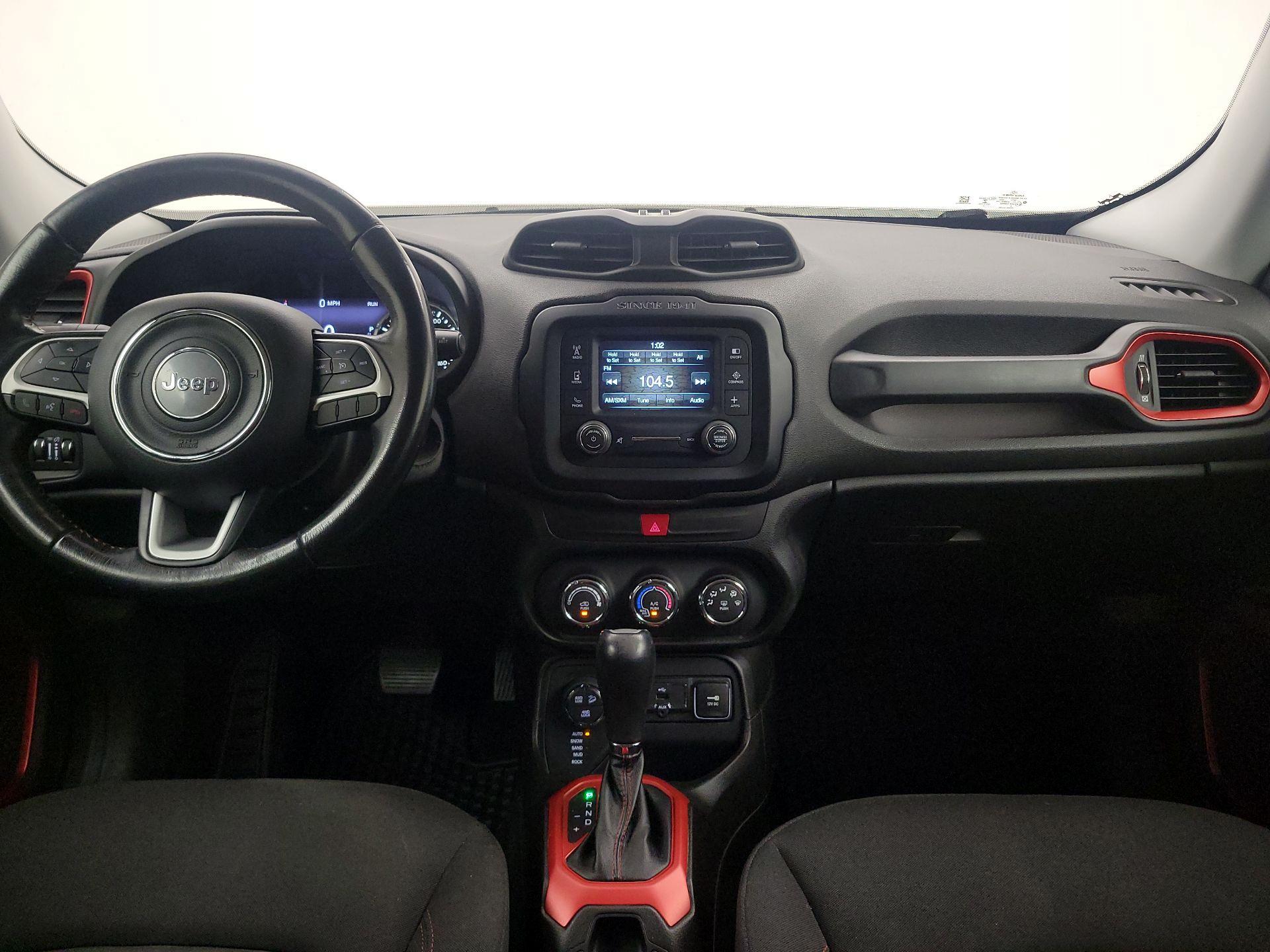Thumbnail: 2017 Jeep Renegade - 9