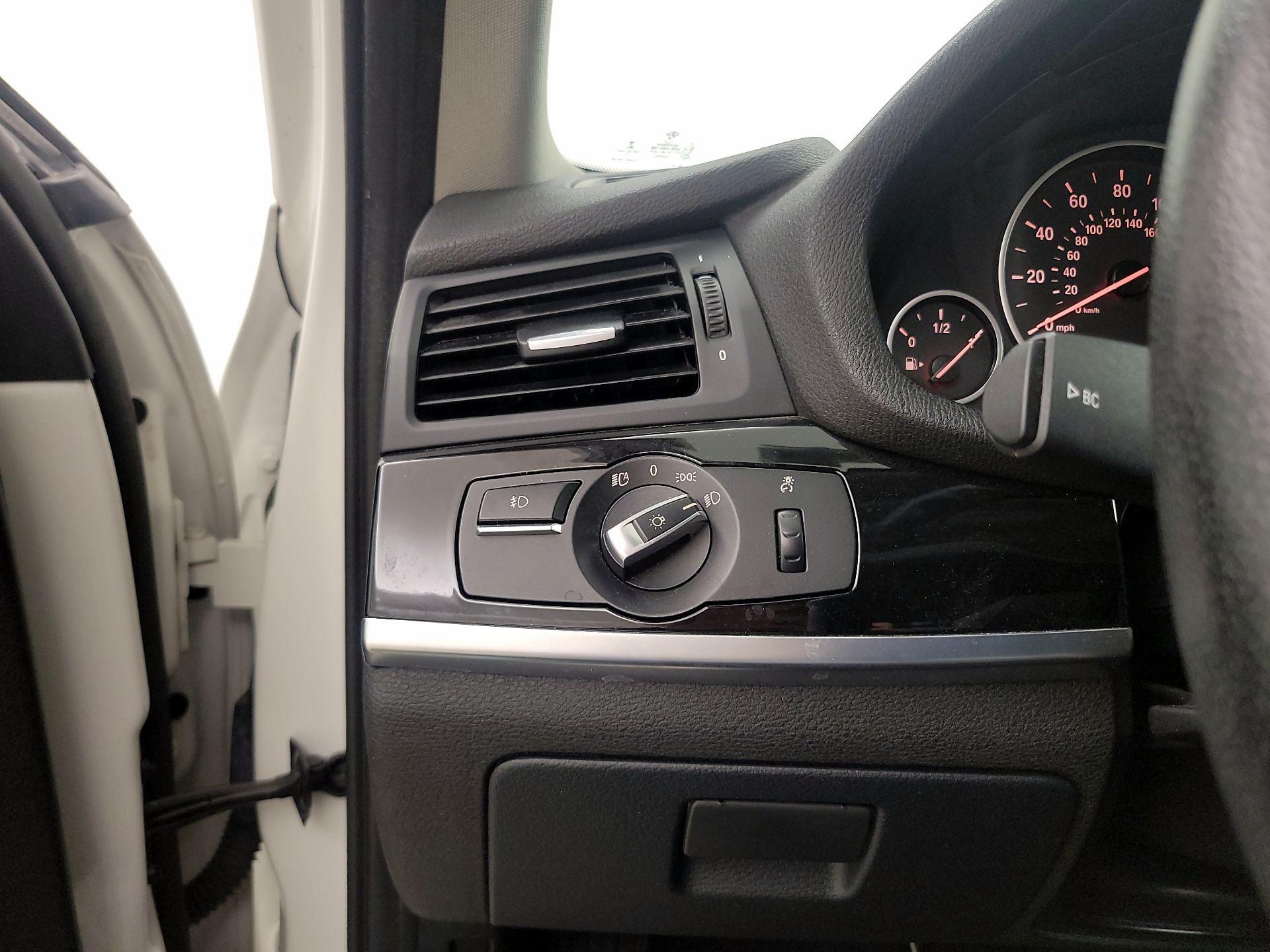Thumbnail: 2016 BMW X3 - 13